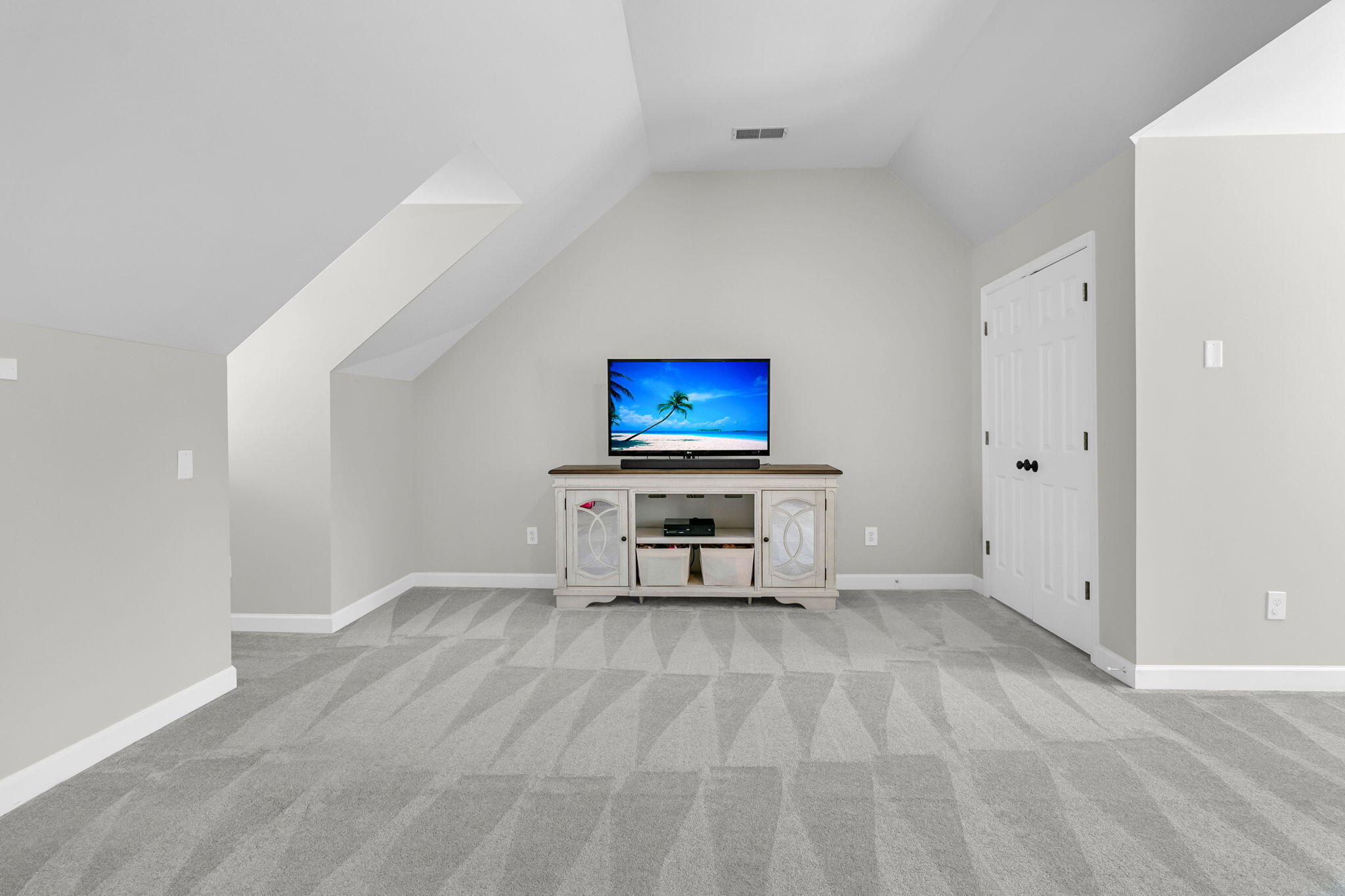 2116 Tall Grass Circle