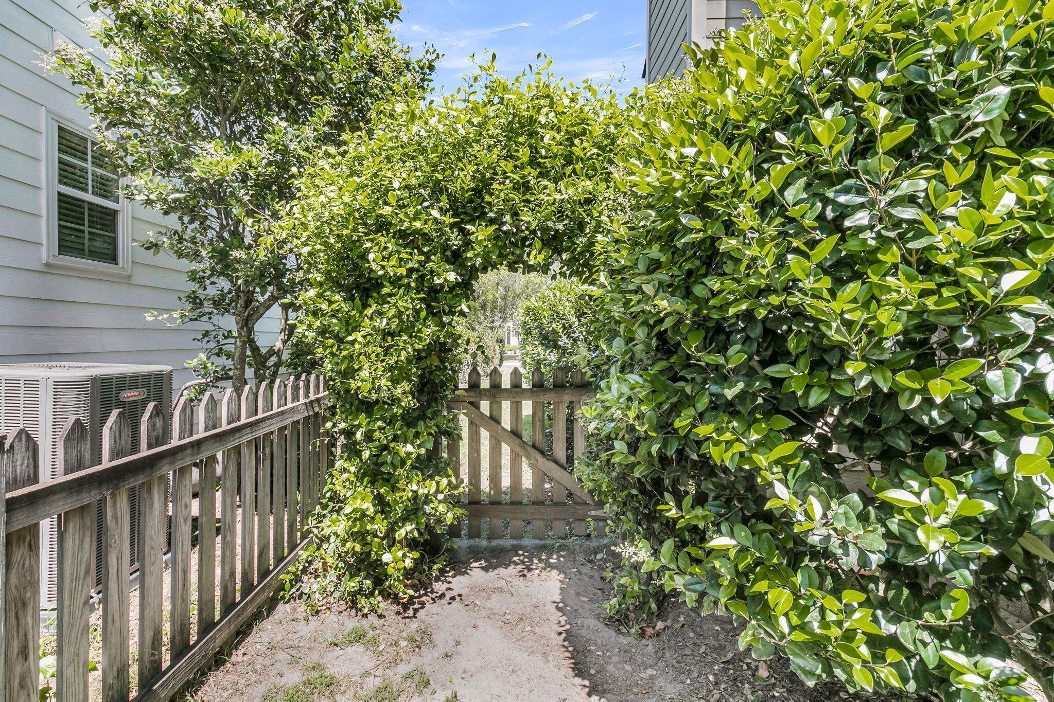 2116 Tall Grass Circle