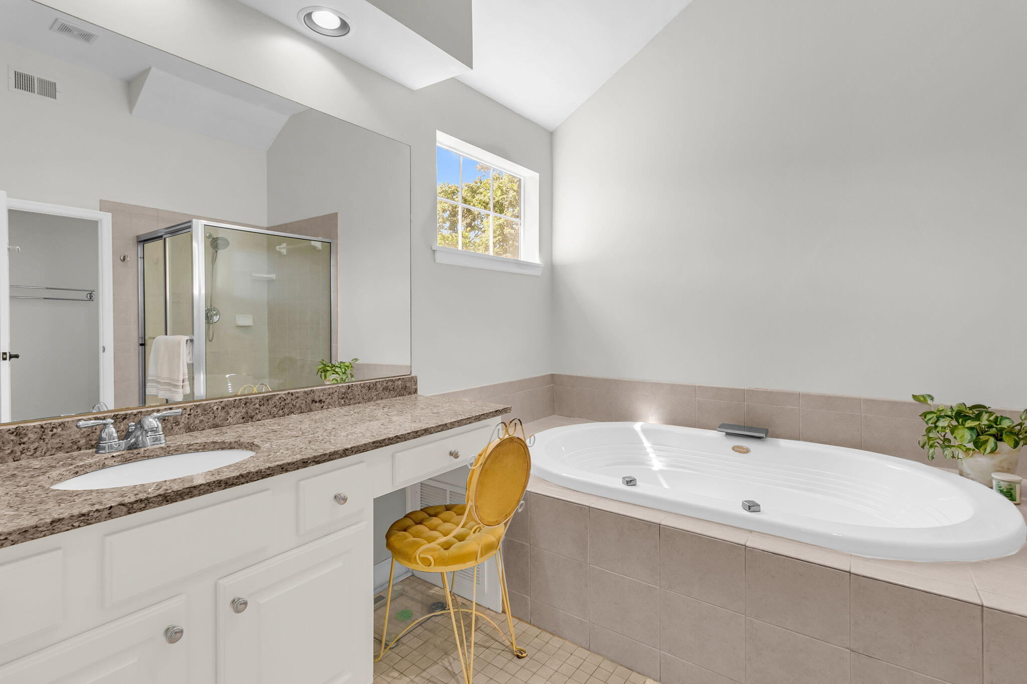 2116 Tall Grass Circle