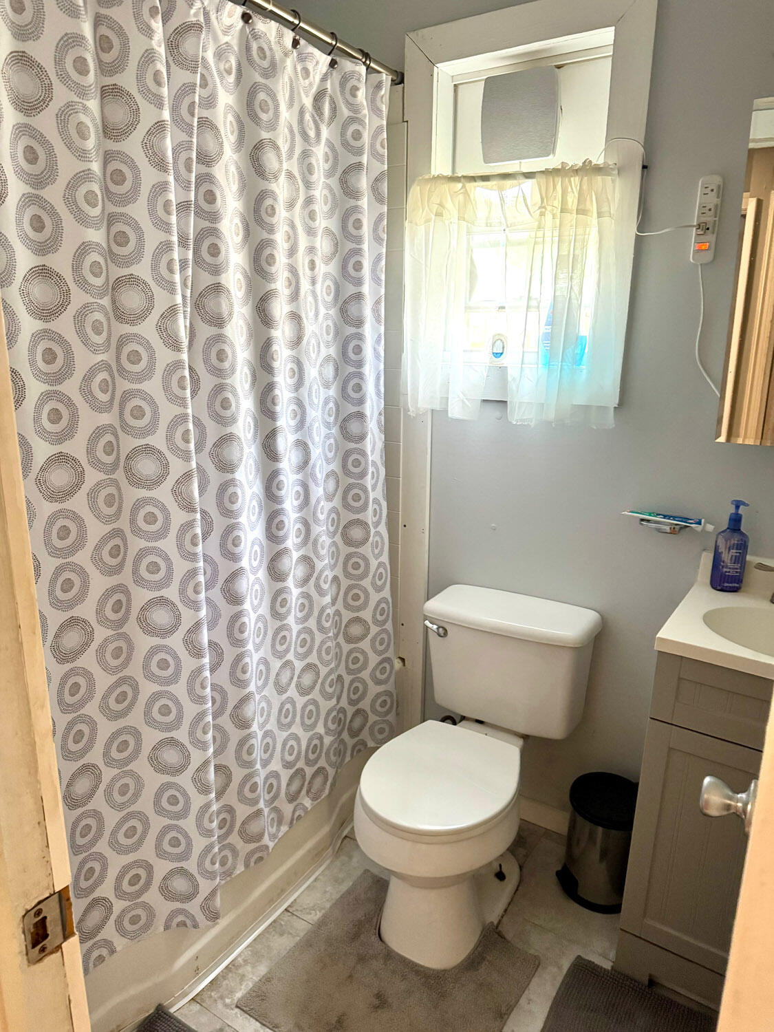 5431 Torgerson Avenue