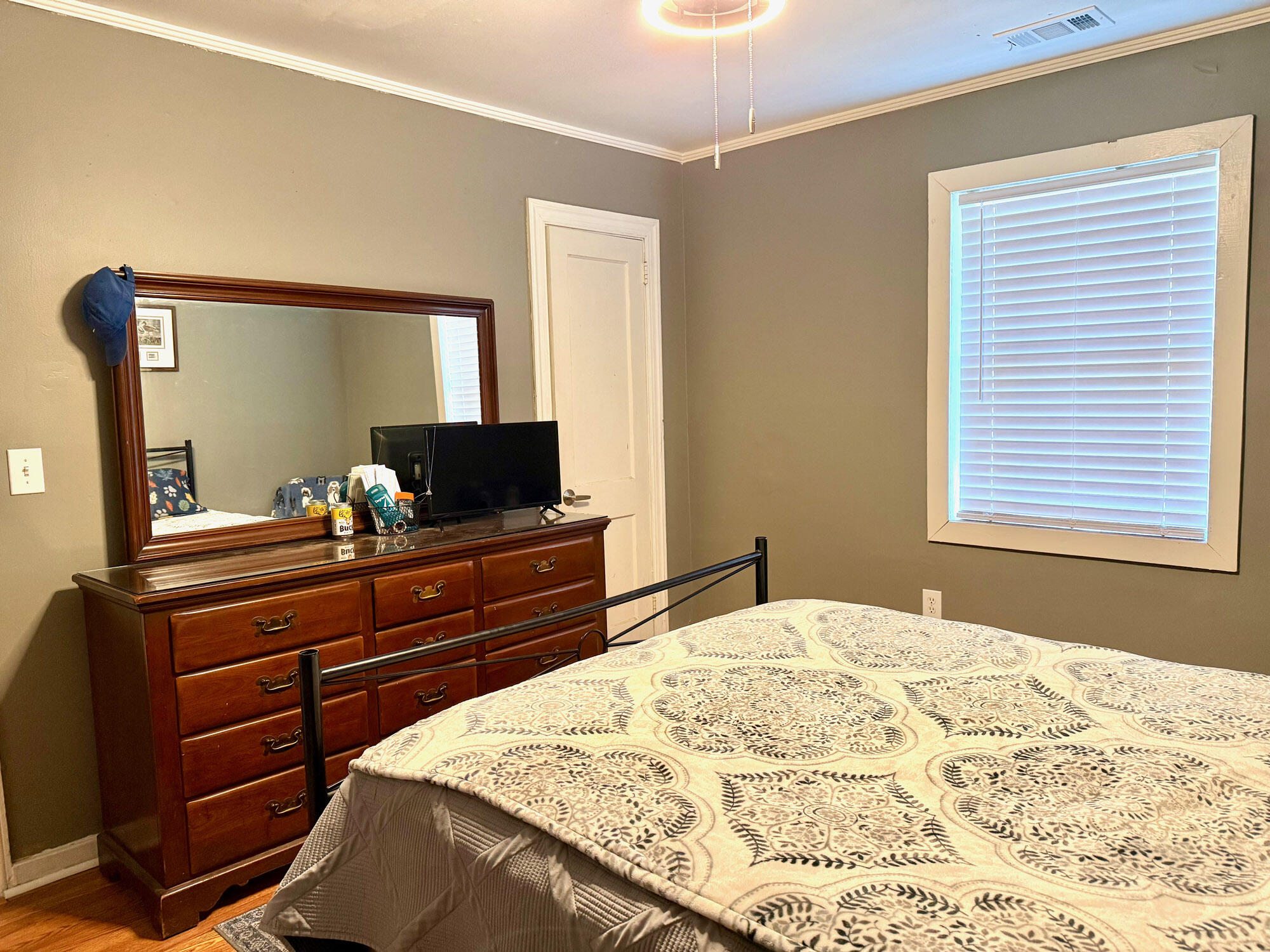 5431 Torgerson Avenue