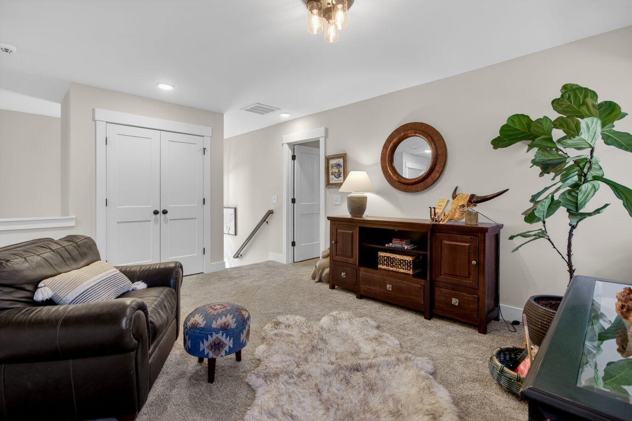 437 Hadley Drive