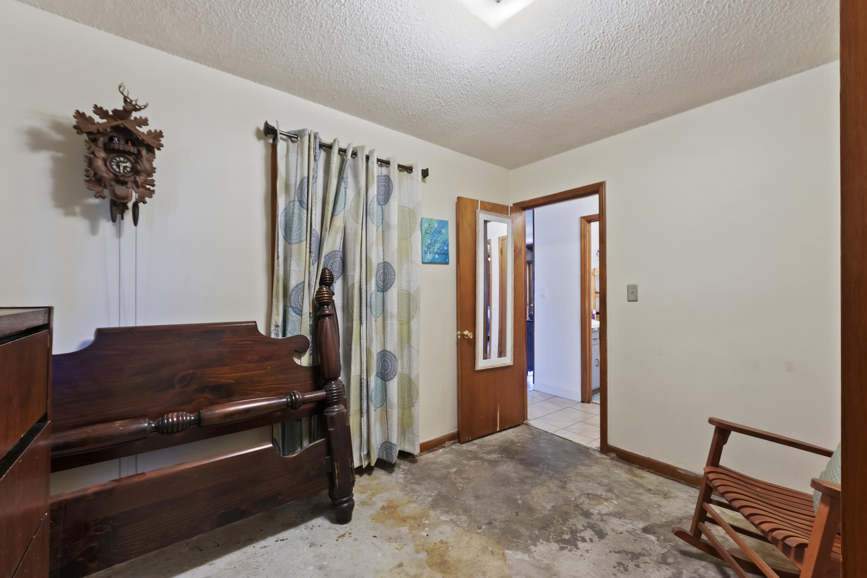 4905 Popperdam Creek Drive