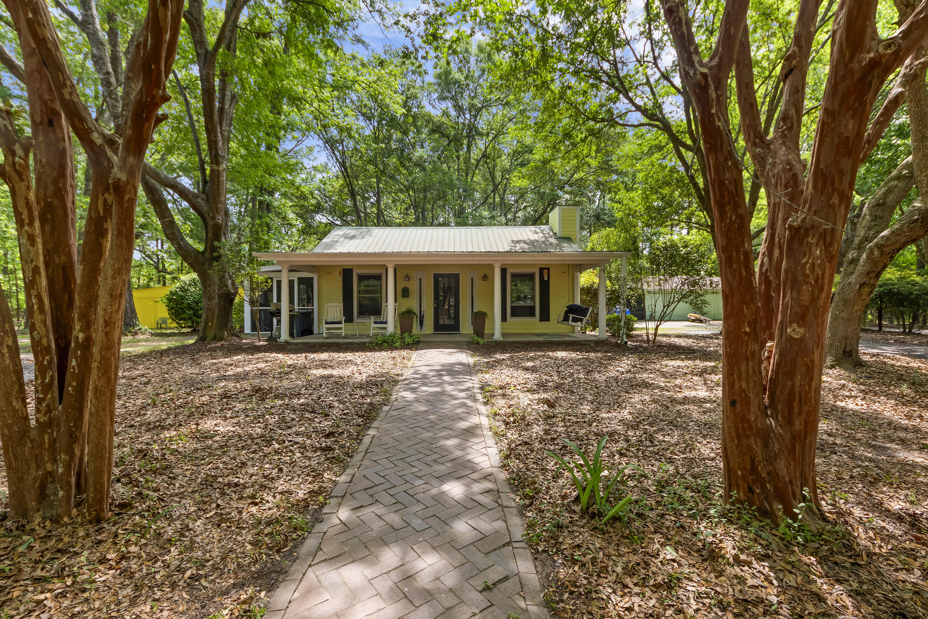 2595 Bohicket Drive