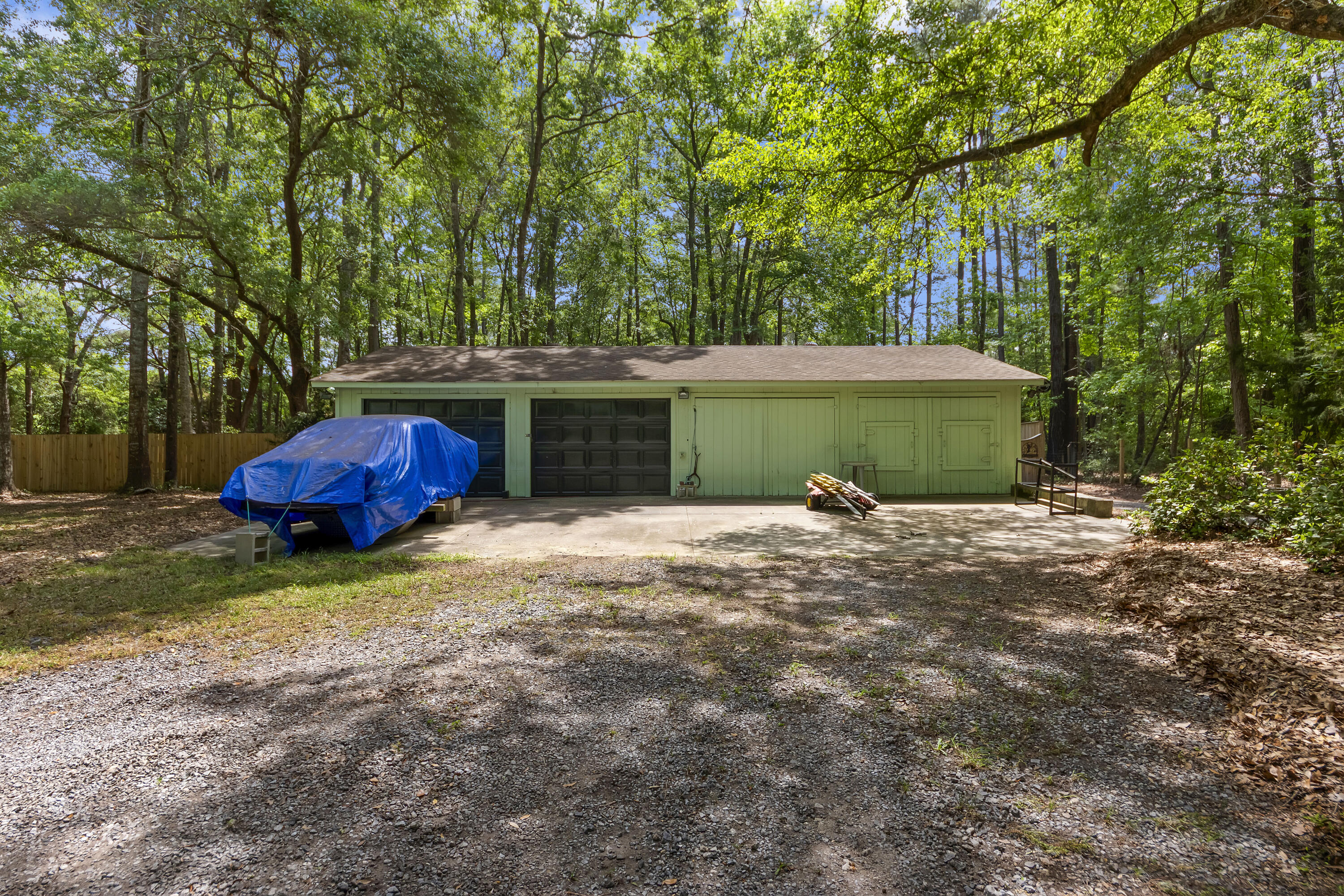 2595 Bohicket Drive