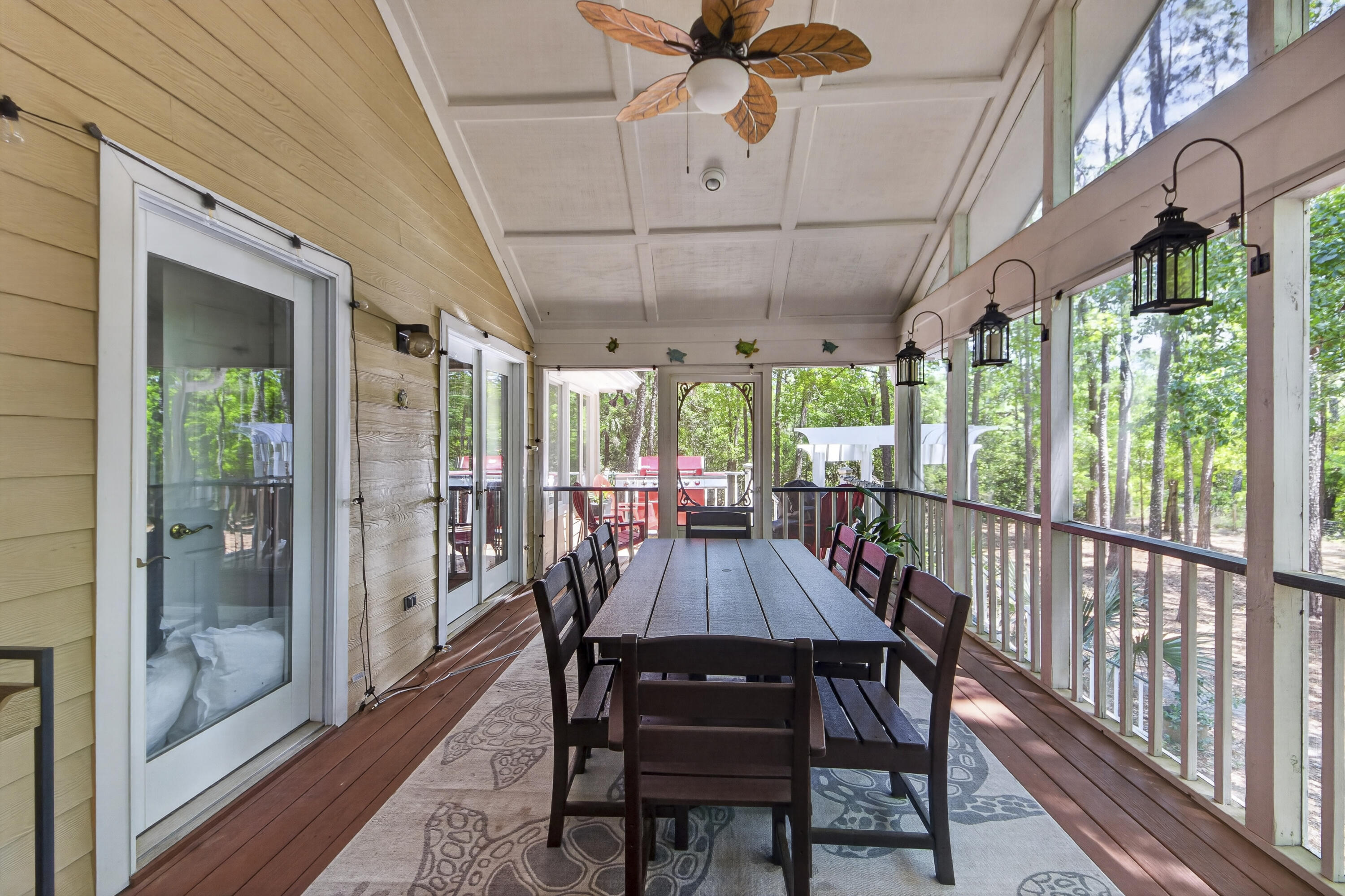 2595 Bohicket Drive