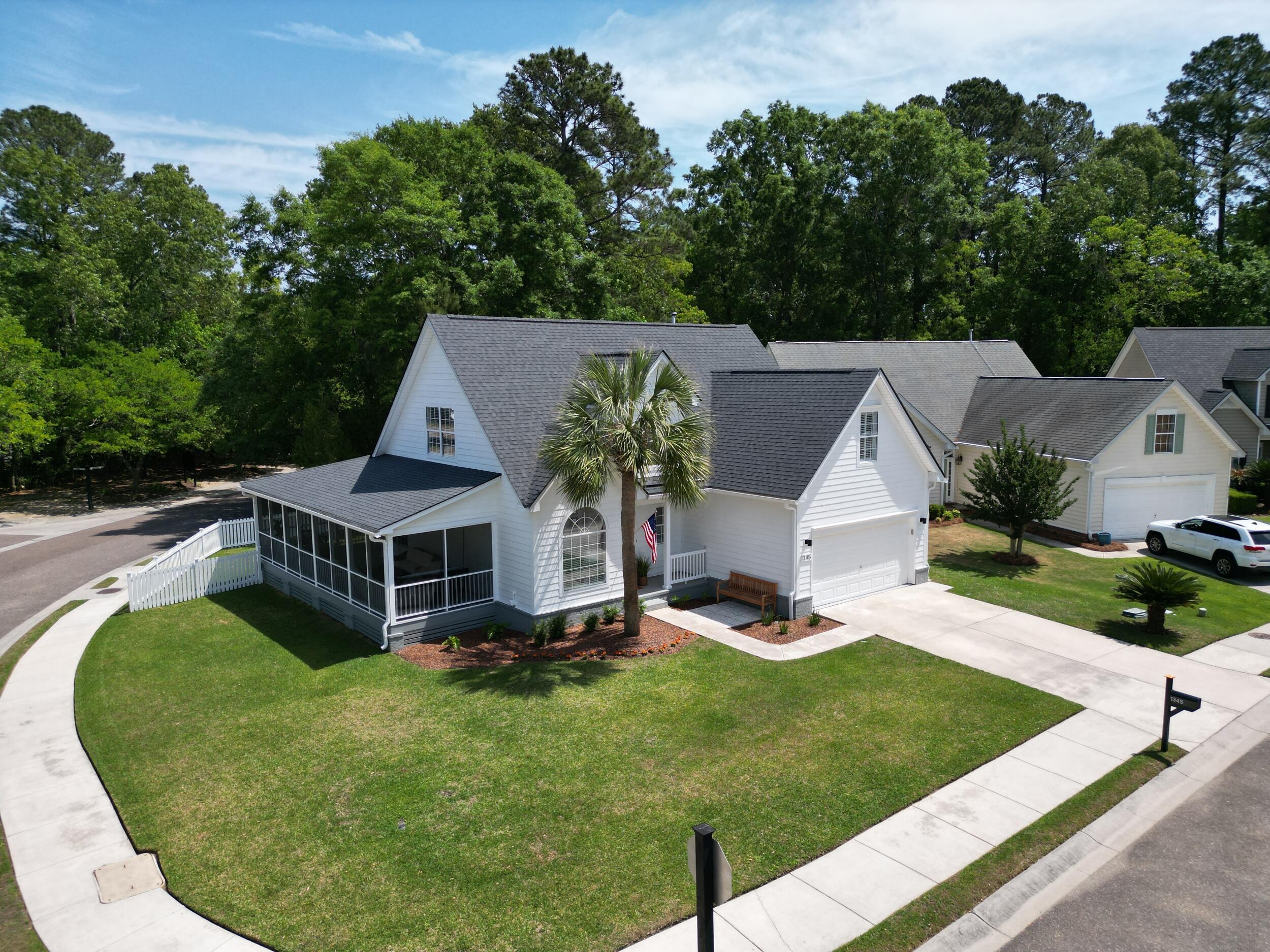 1345 Heidiho Way