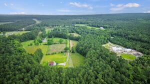 1 Marion Woods Trail