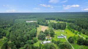 1 Marion Woods Trail