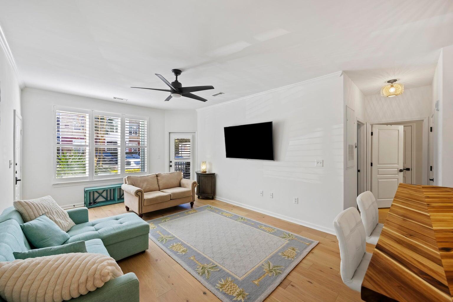 200 Bucksley Lane # 105