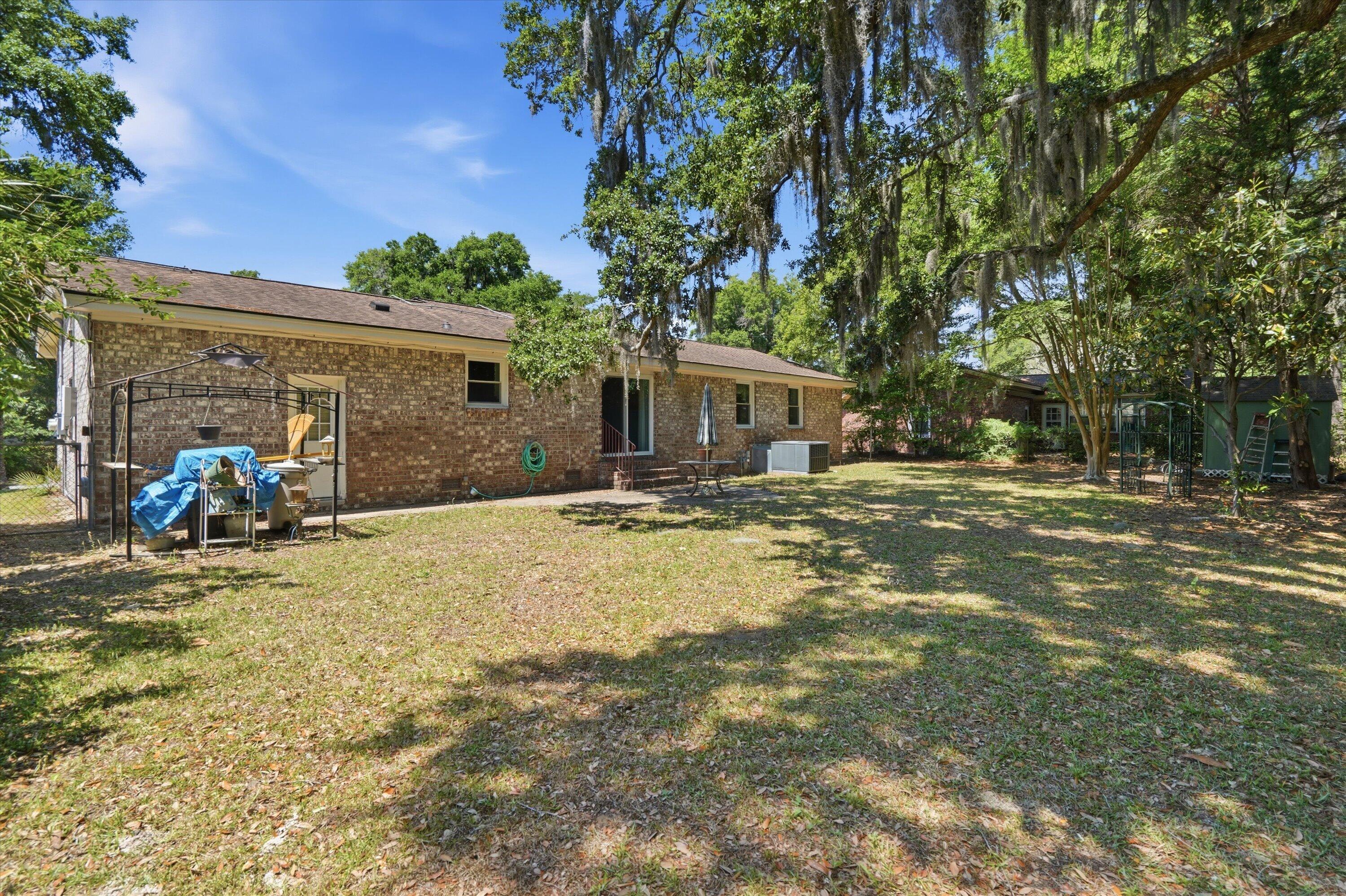 5312 Chantilly Lane