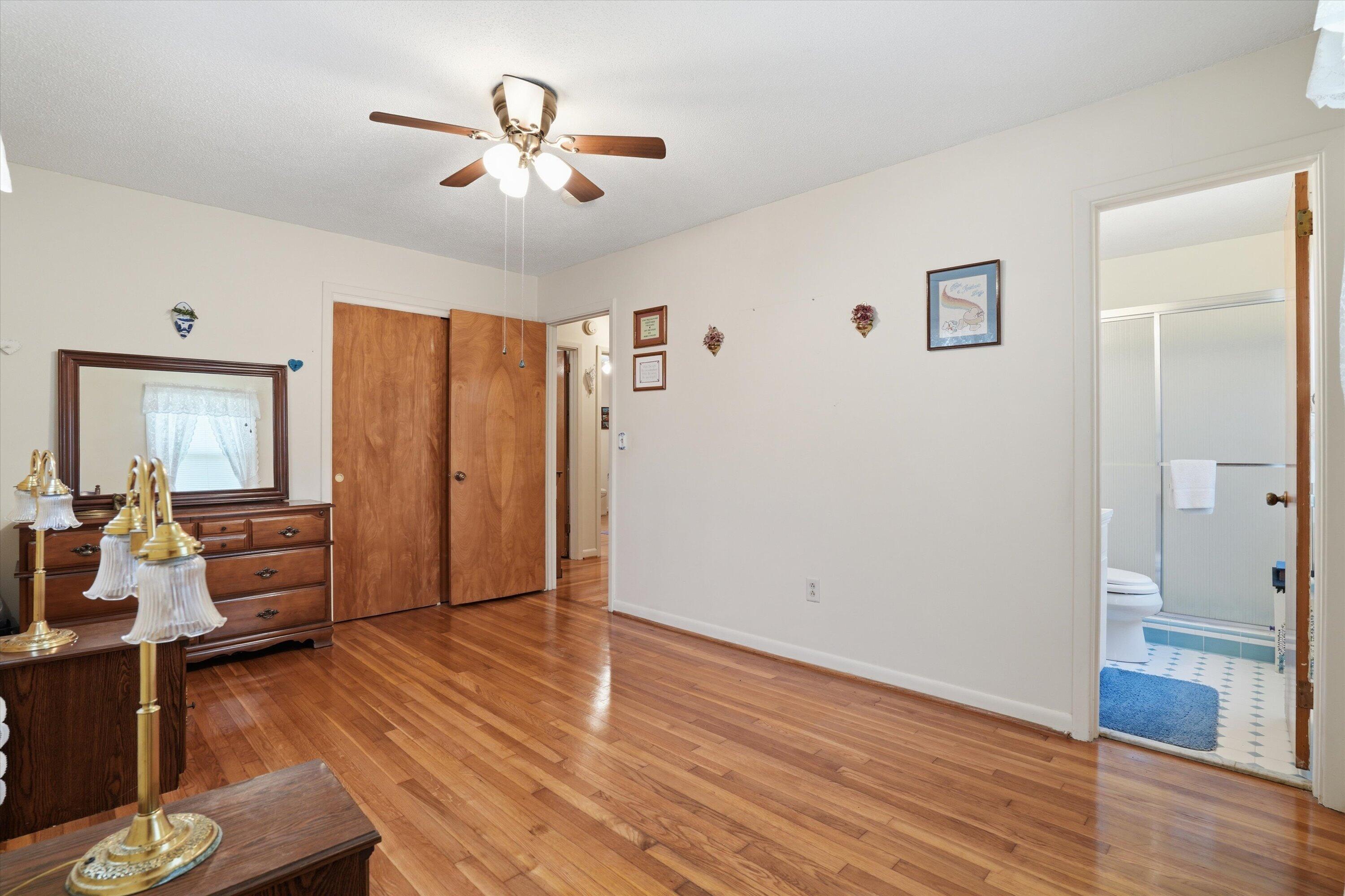5312 Chantilly Lane
