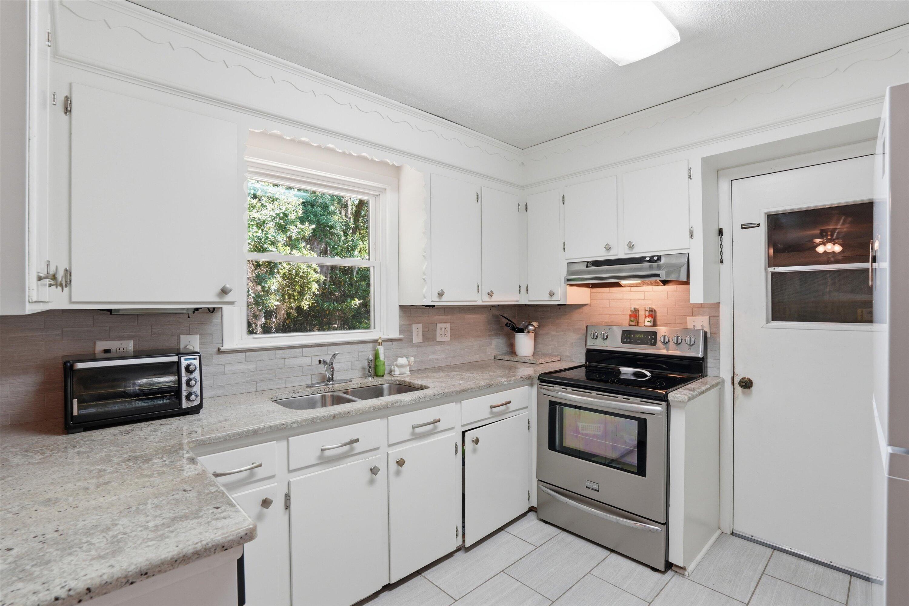 5312 Chantilly Lane