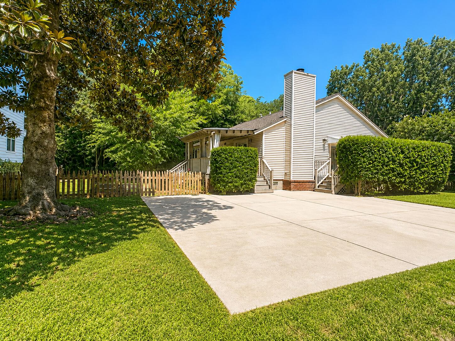 2041 Woodland Shores Road