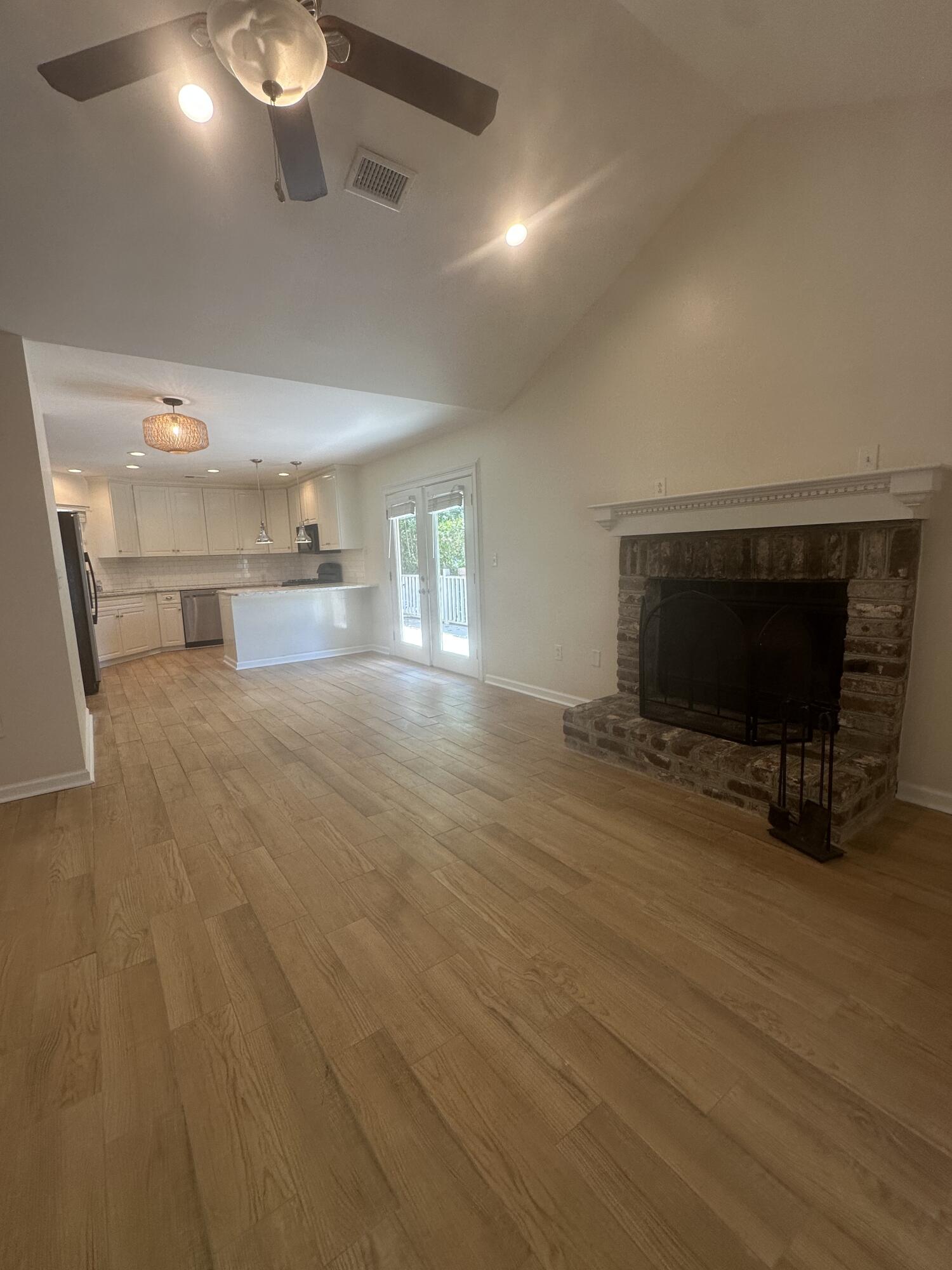 2041 Woodland Shores Road