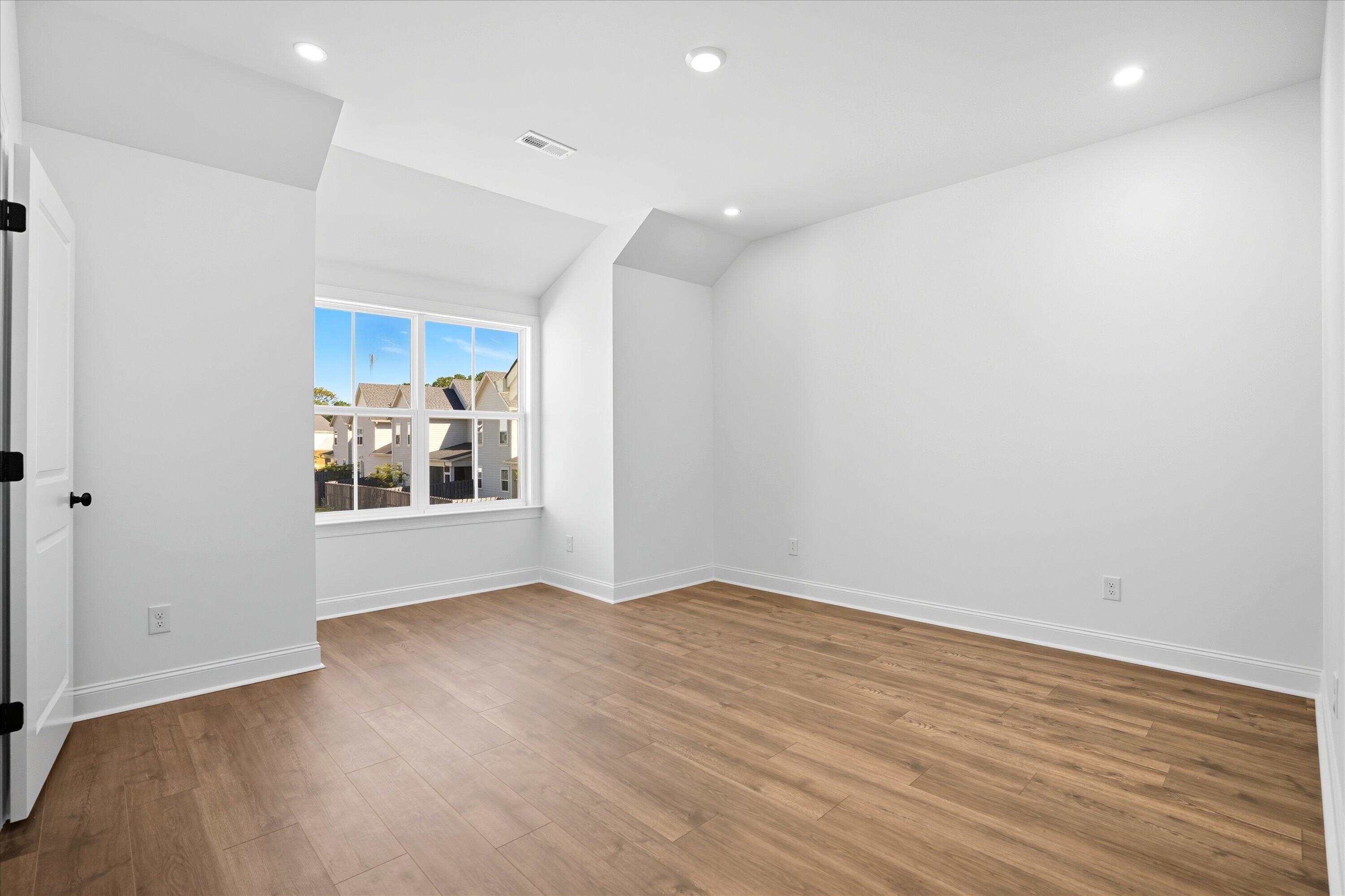 532-536 Hayes Park Boulevard