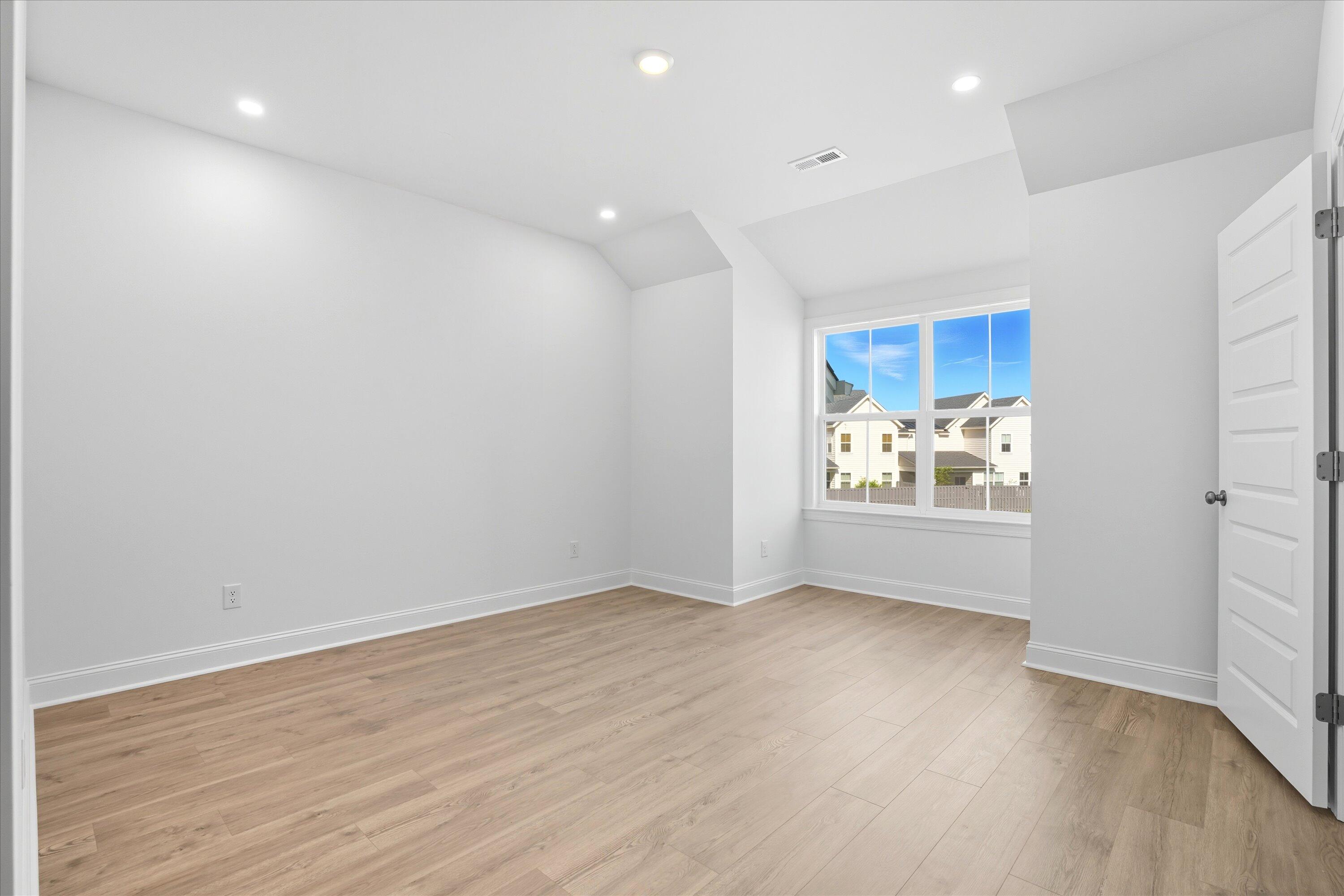 532-536 Hayes Park Boulevard