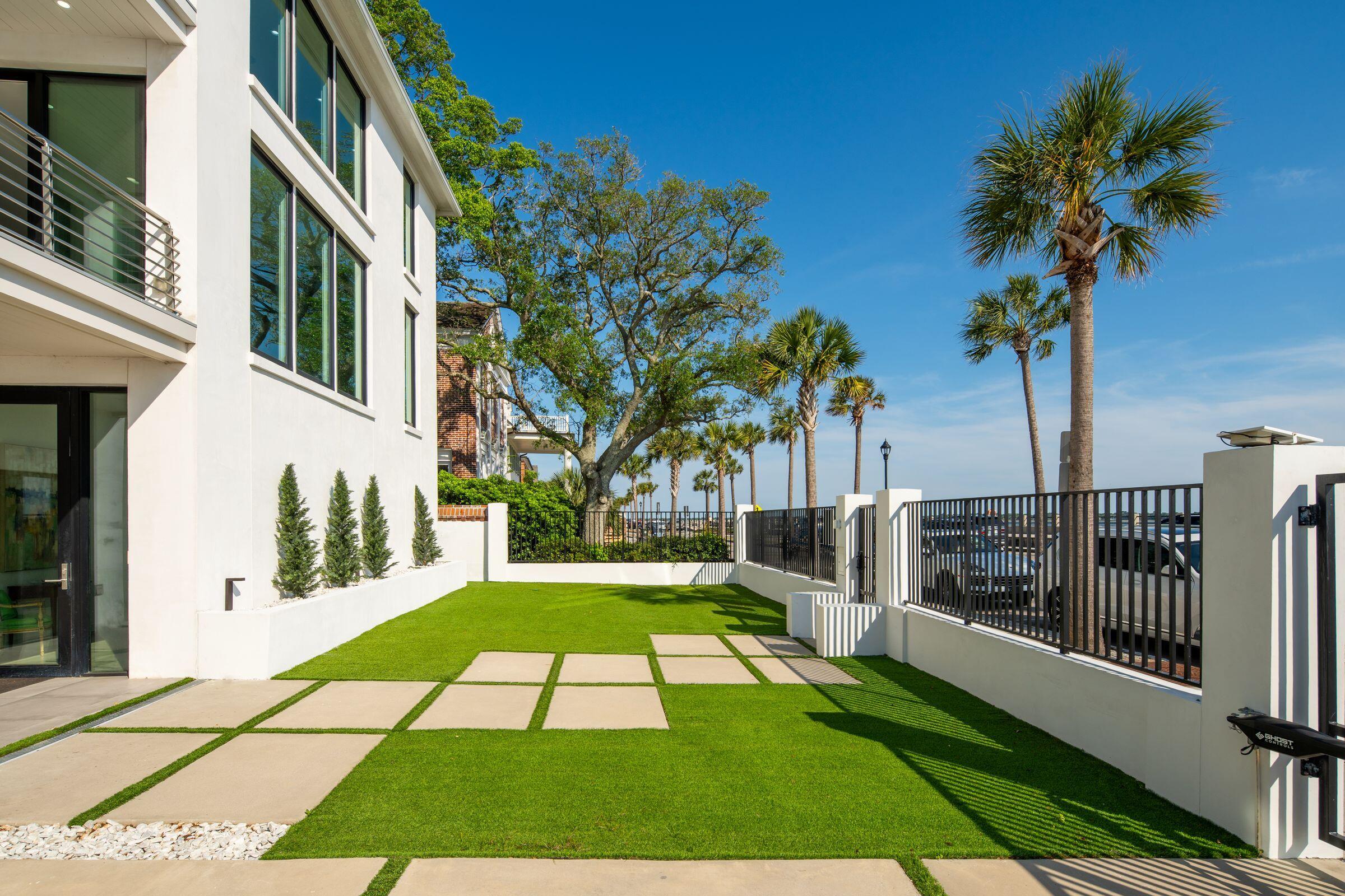100 Murray Boulevard