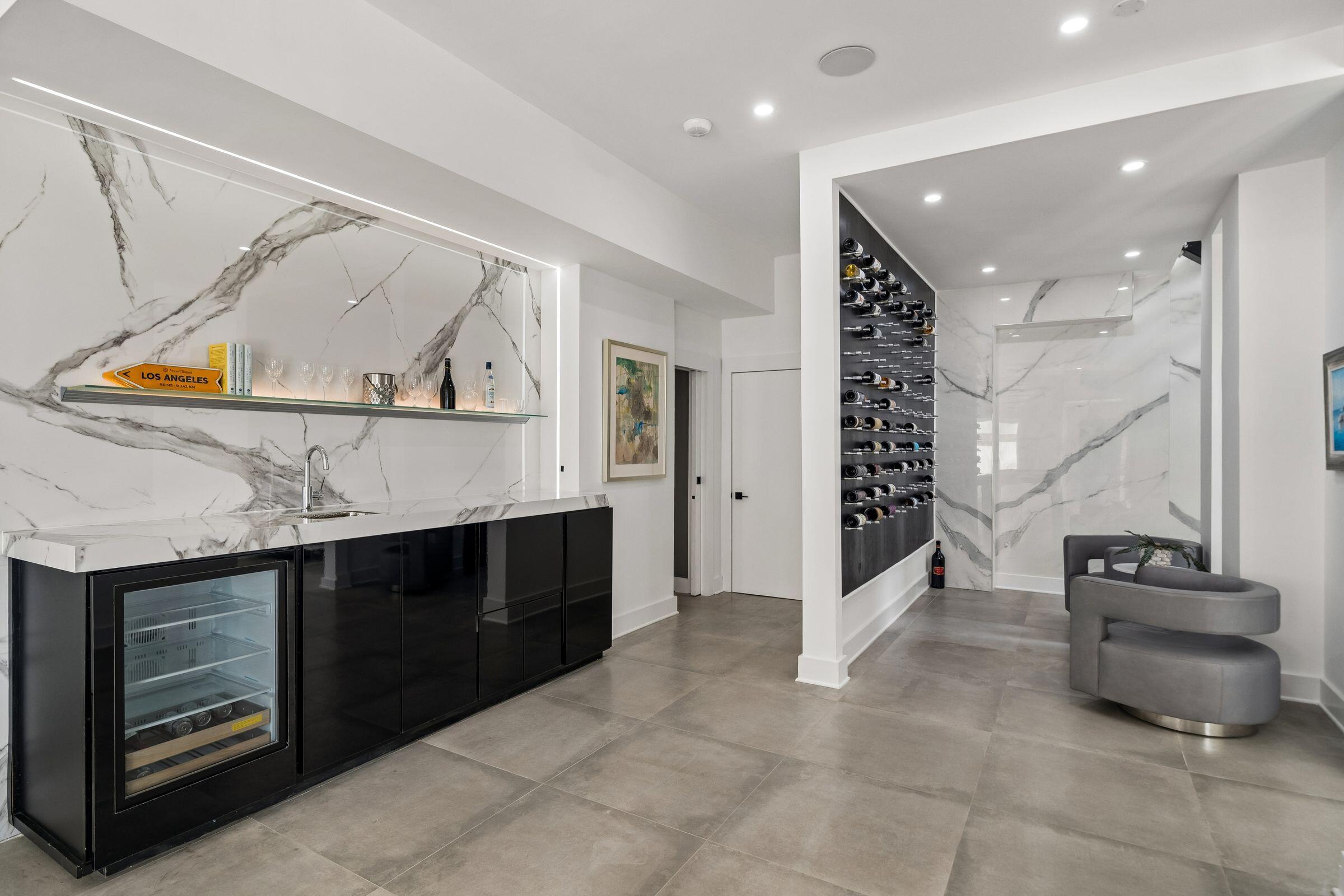 100 Murray Boulevard