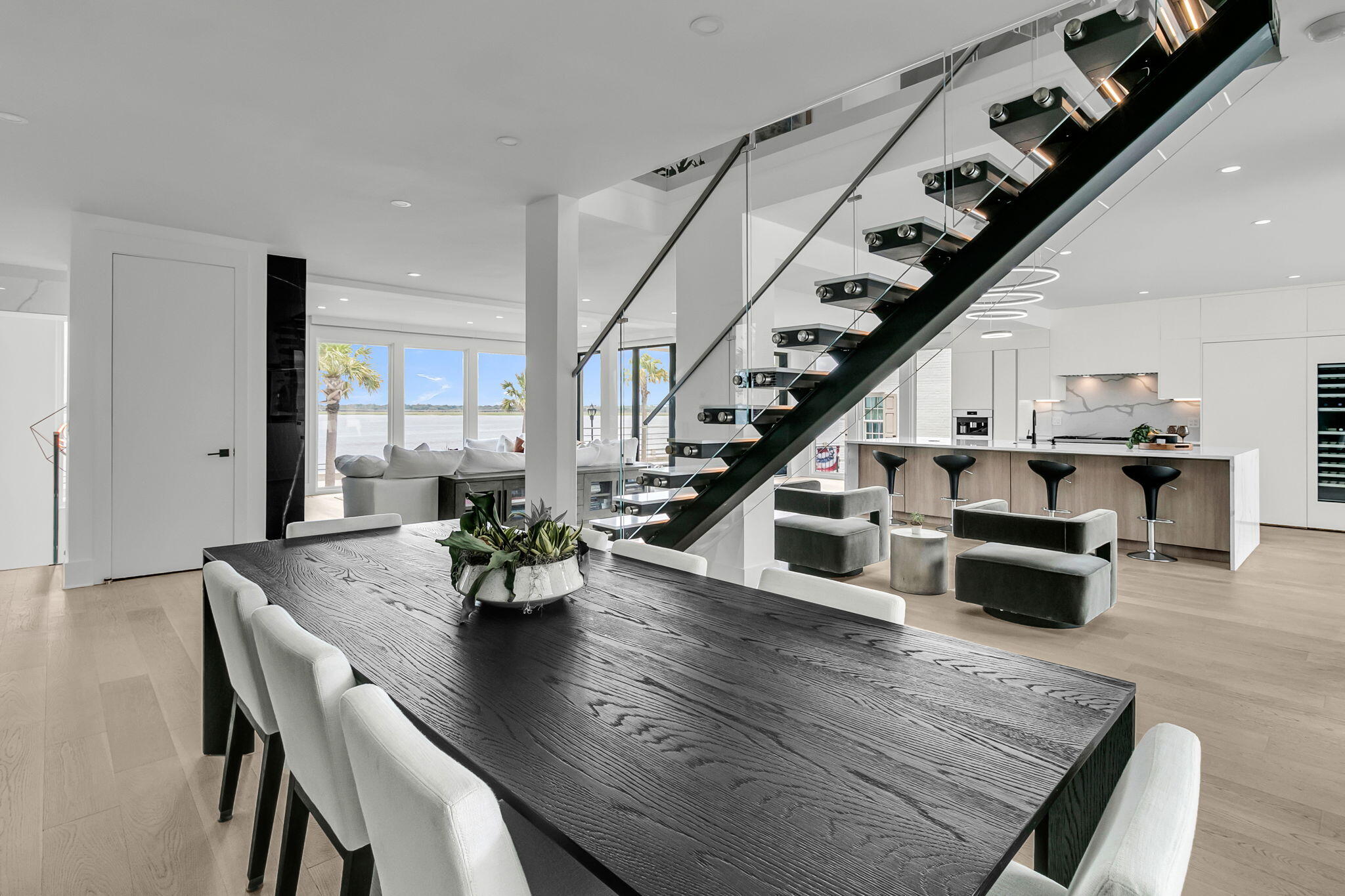 100 Murray Boulevard