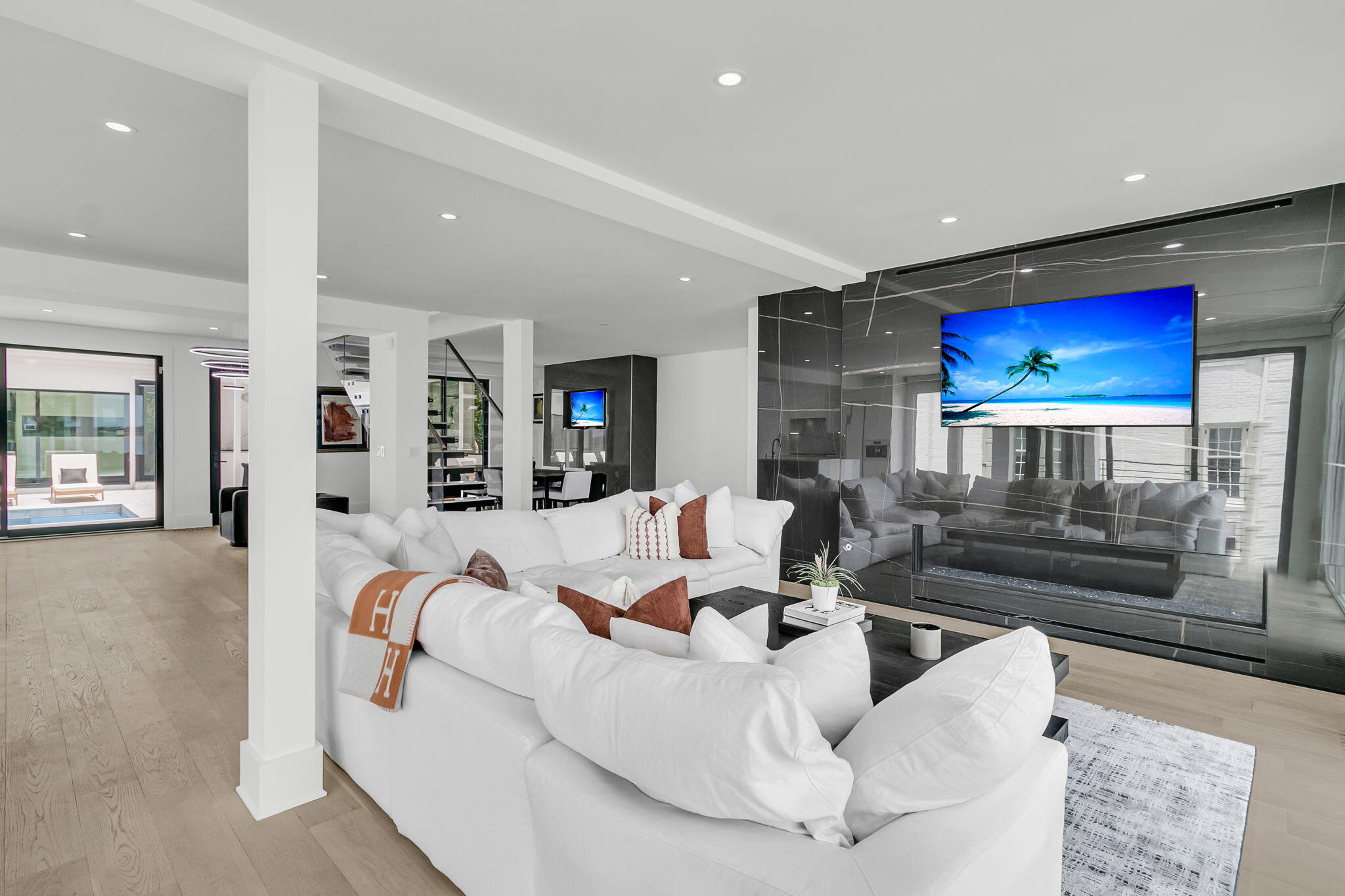 100 Murray Boulevard