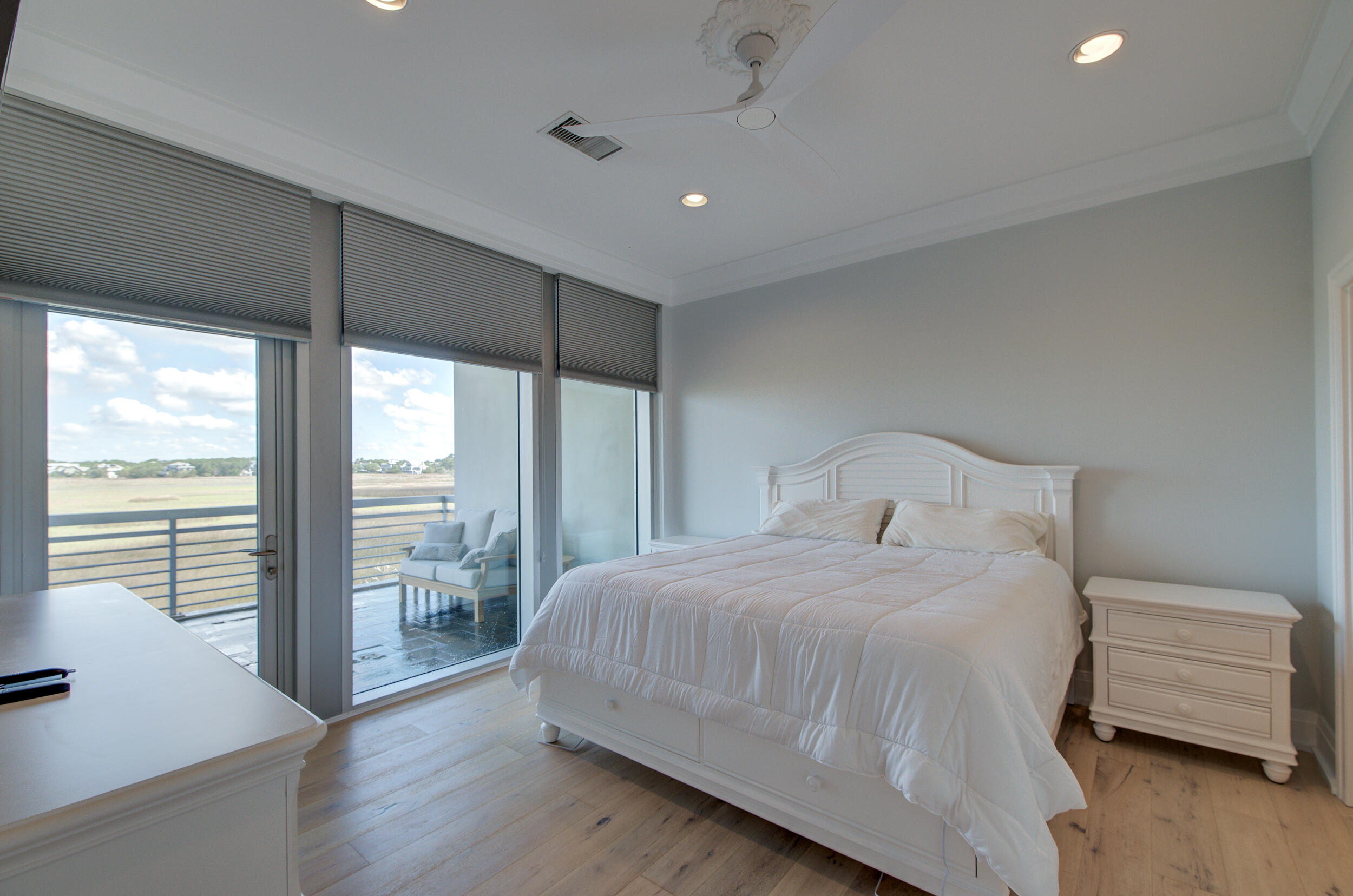 118 Cooper River Drive