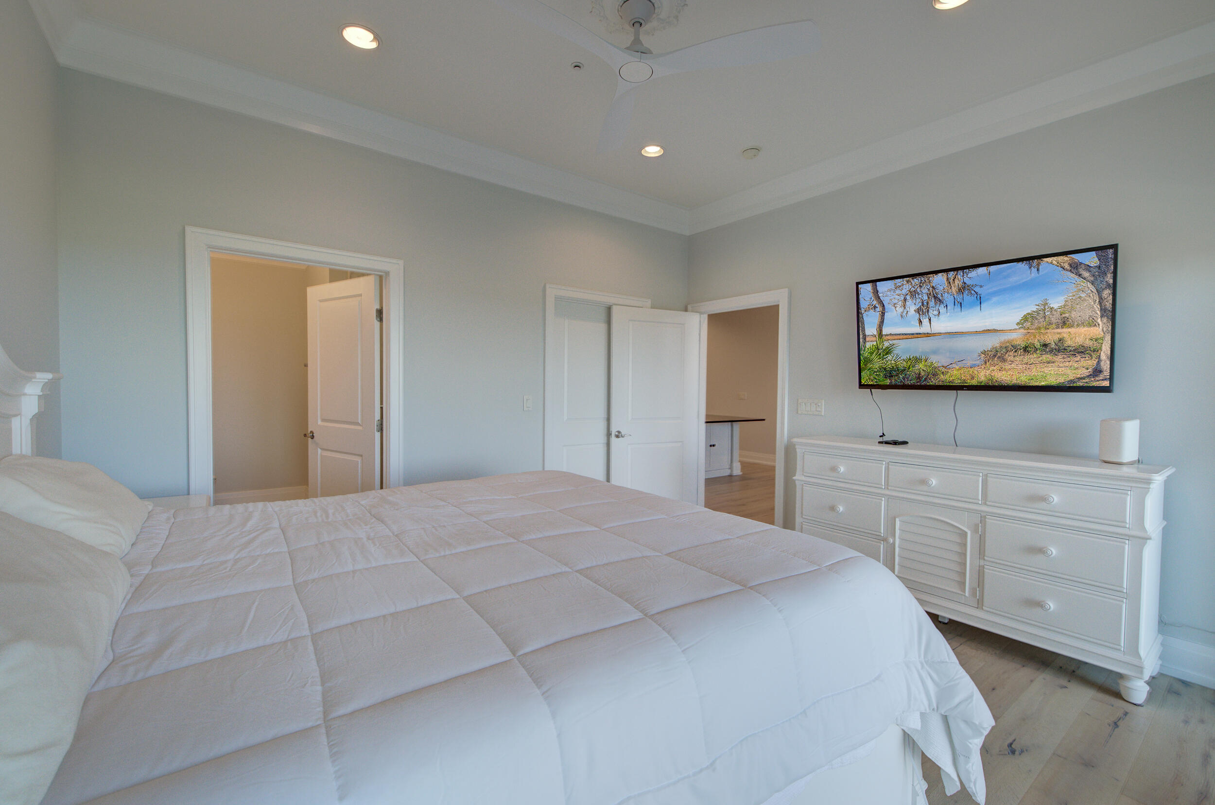 118 Cooper River Drive