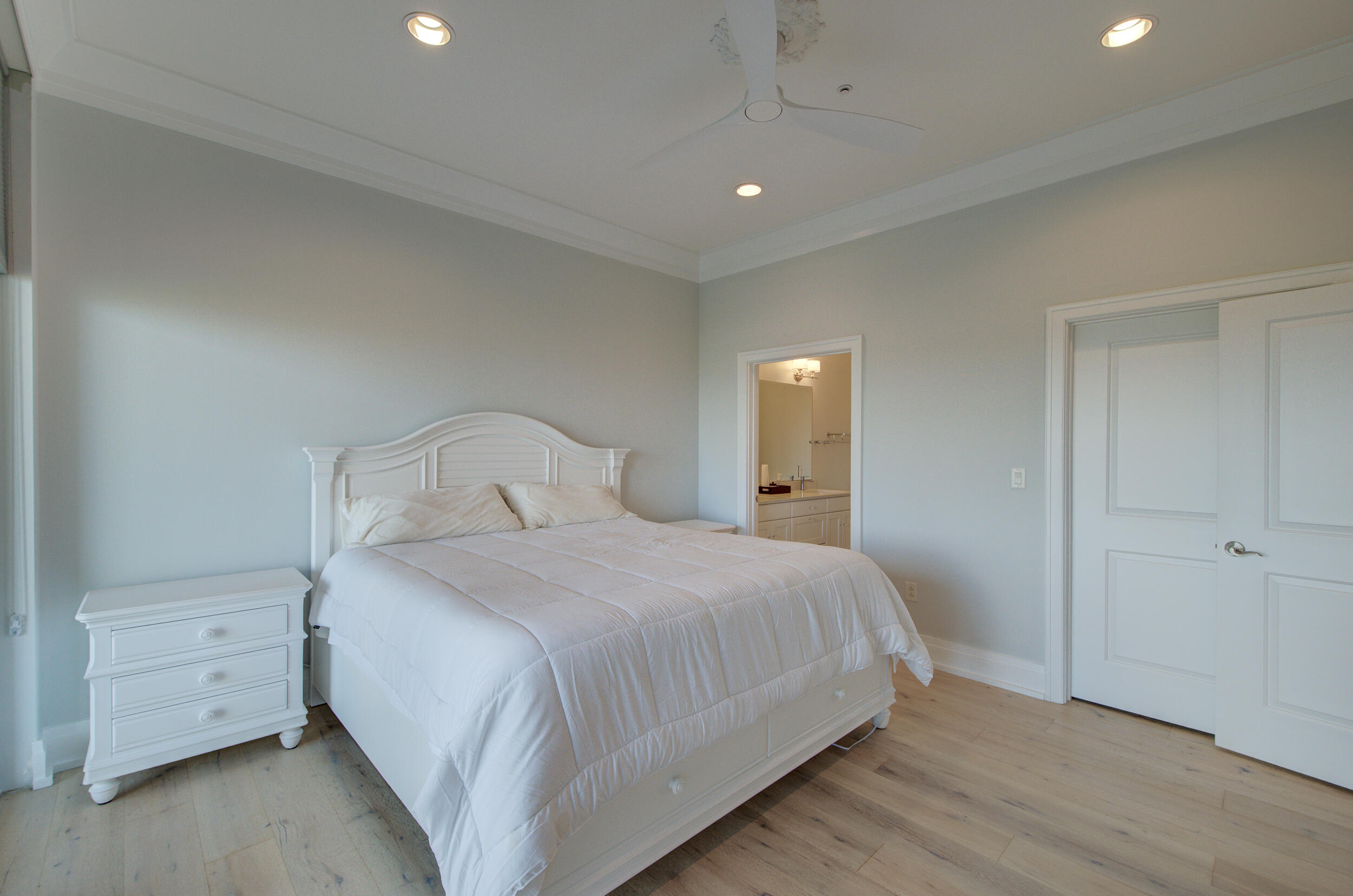 118 Cooper River Drive