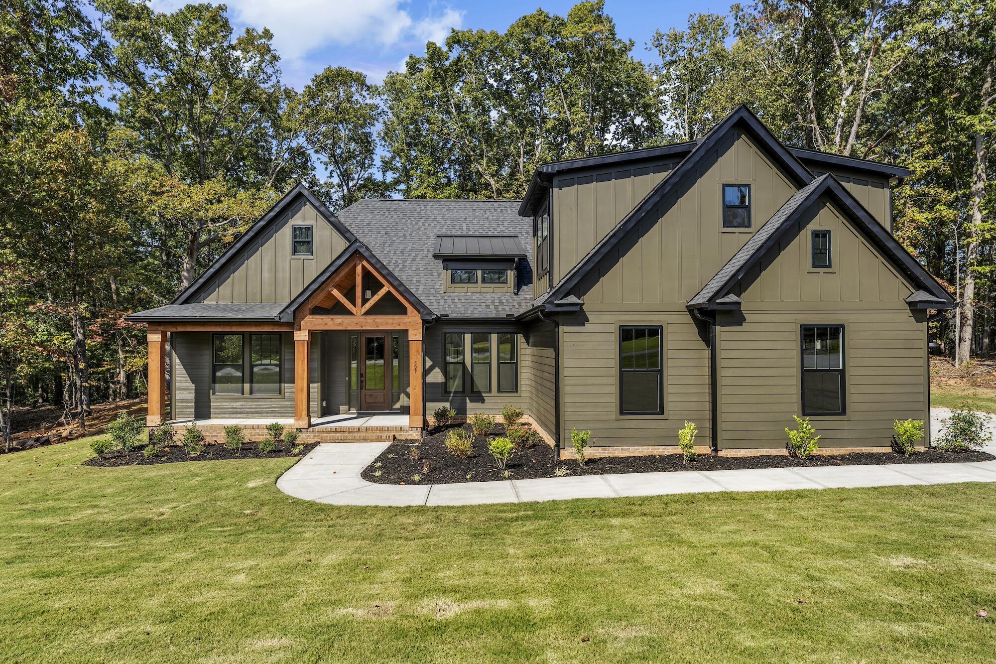 00 Gradydale Lane