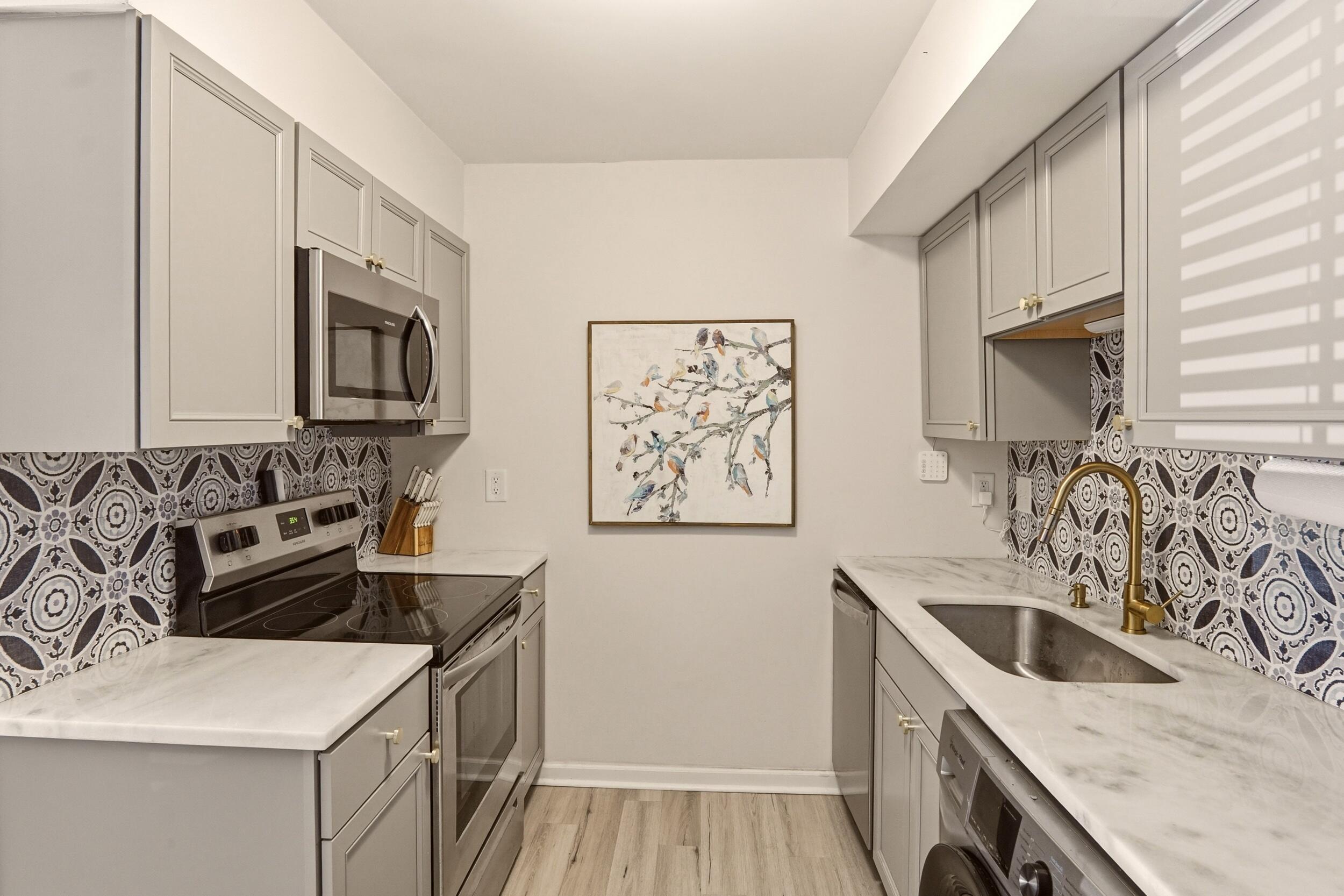 2494 Etiwan Avenue # 2 Unit: J-2