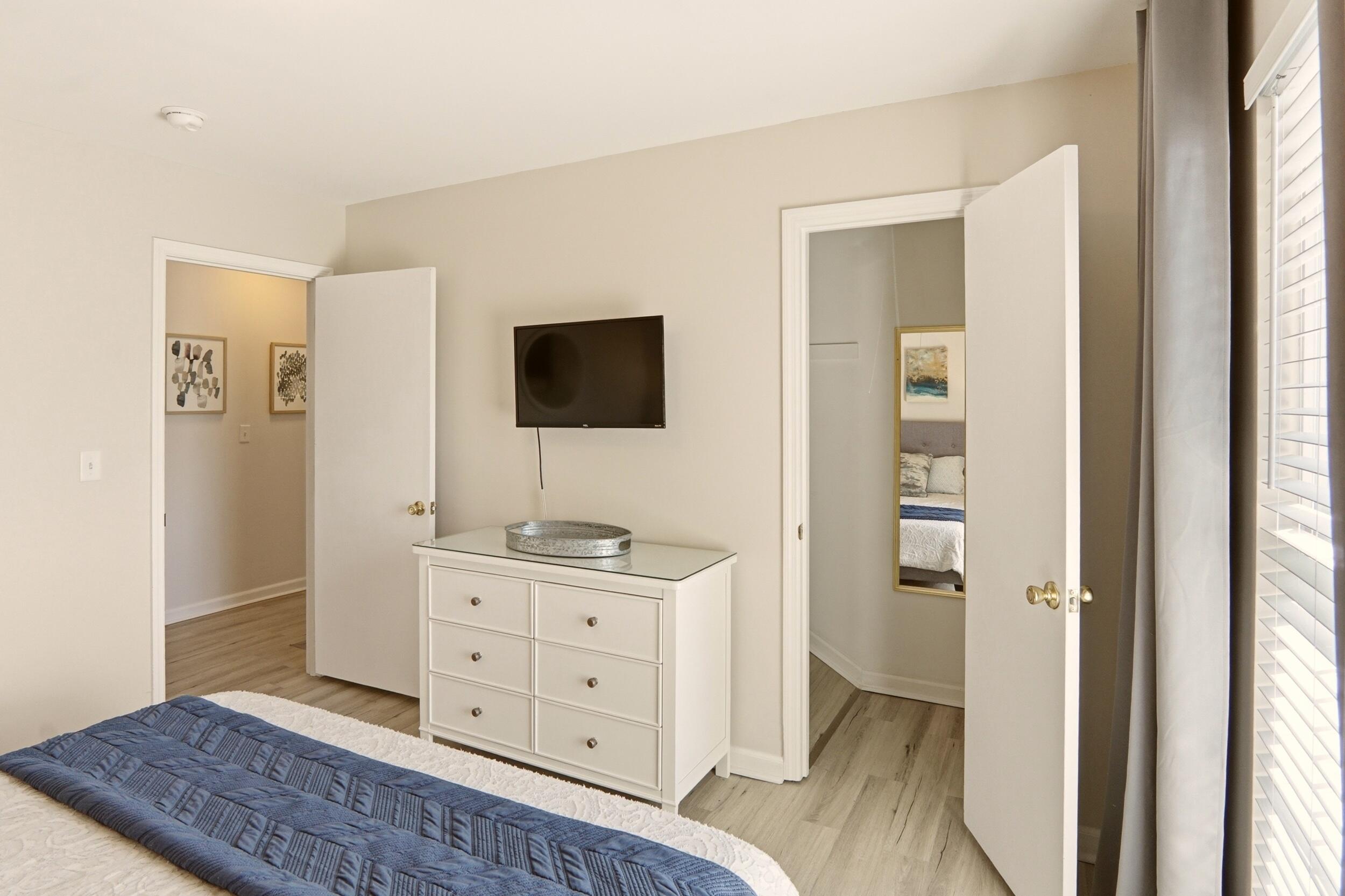 2494 Etiwan Avenue # 2 Unit: J-2
