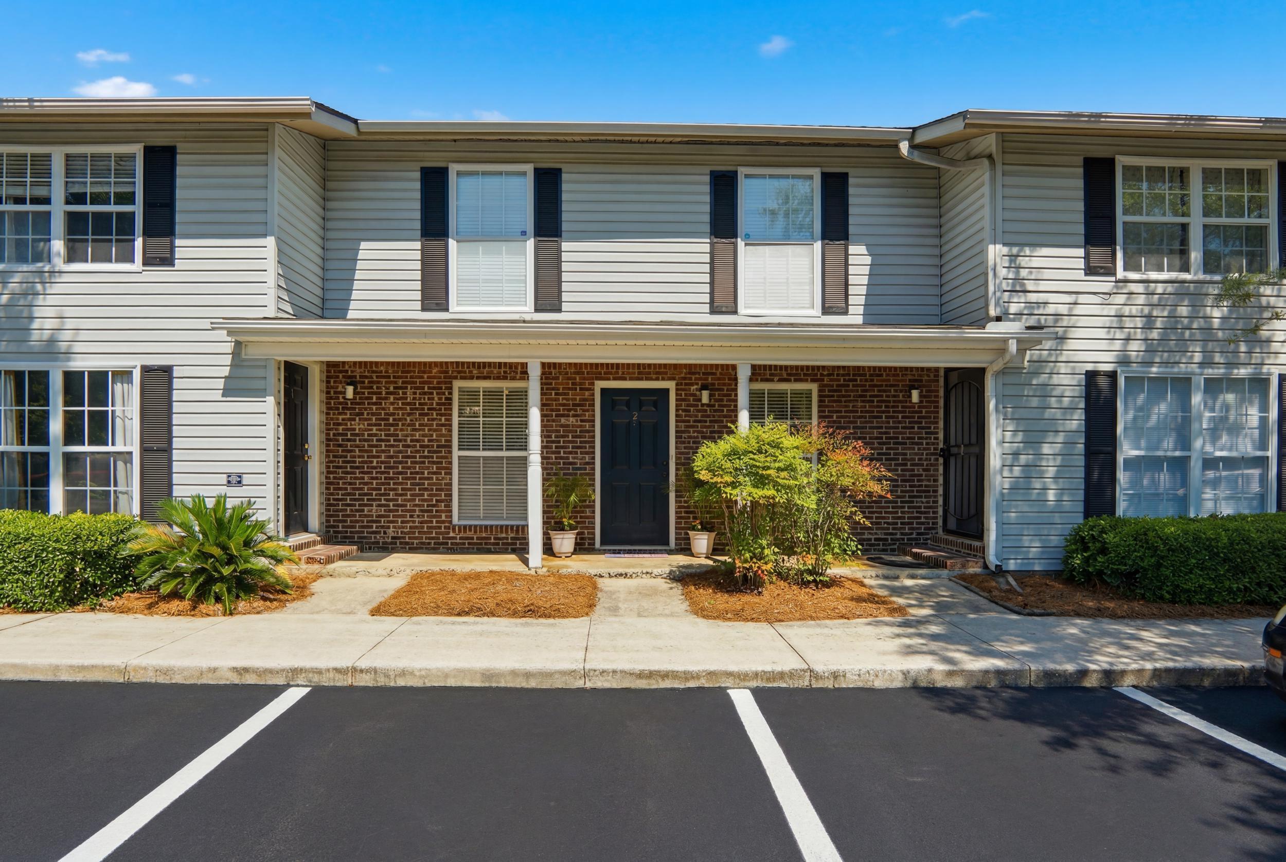 2494 Etiwan Avenue # 2 Unit: J-2