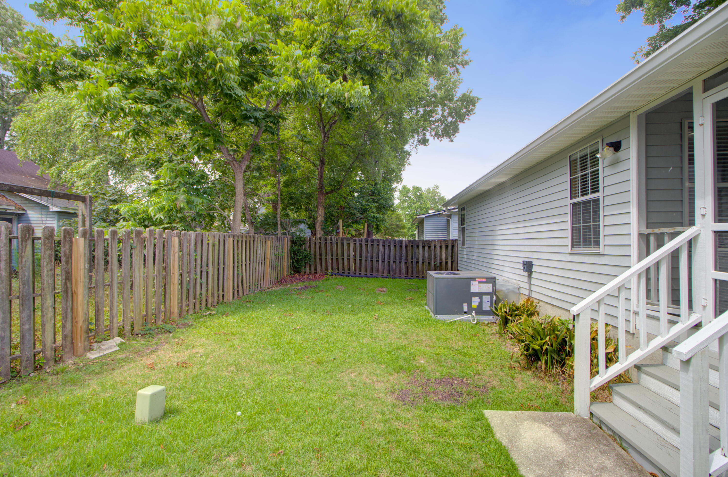 529 Beechcraft Street