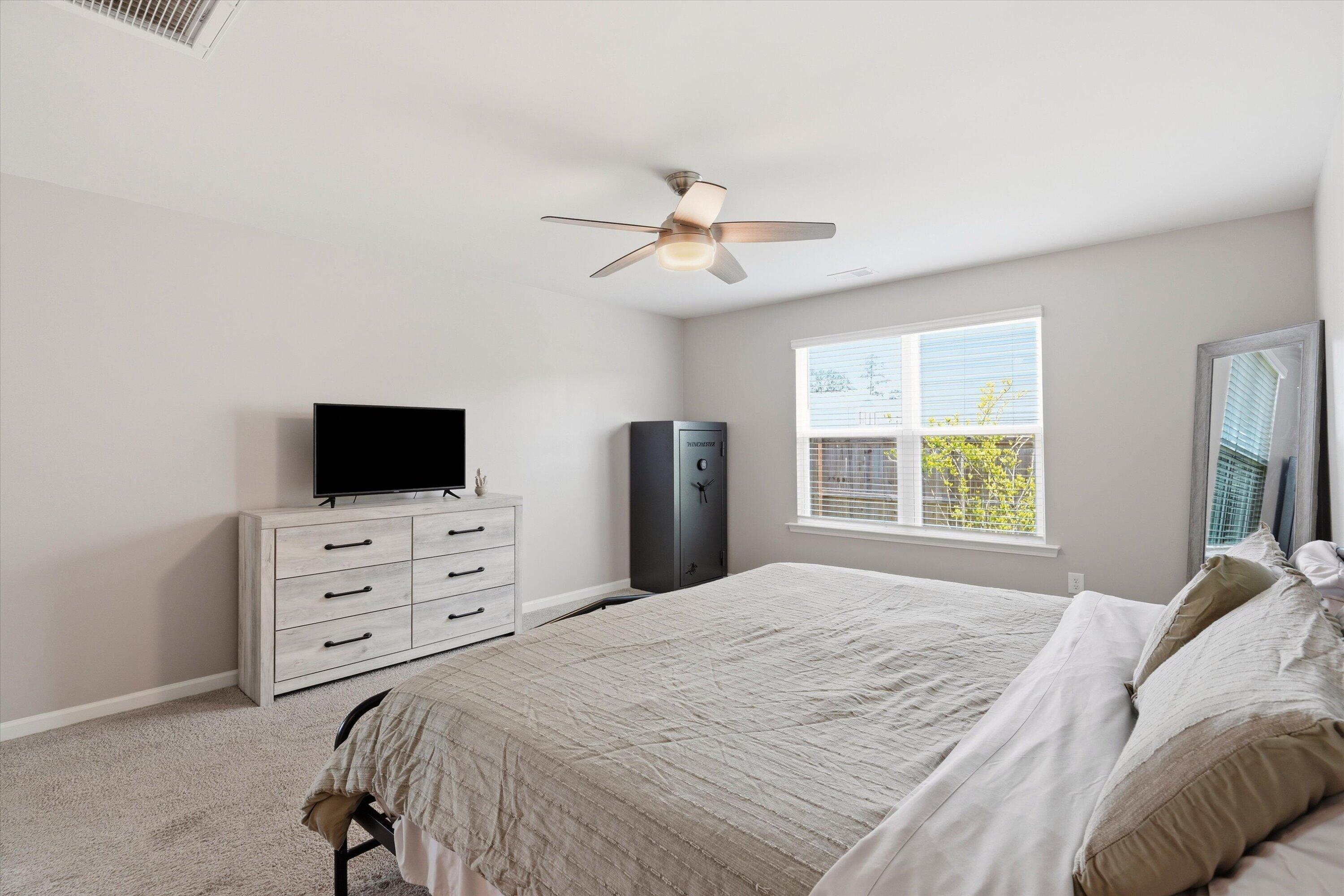 428 White Scallop Way