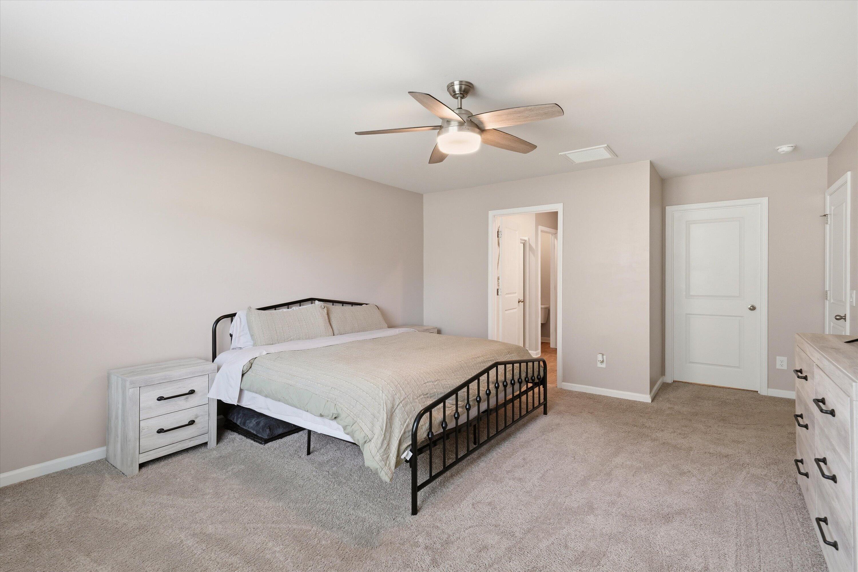 428 White Scallop Way