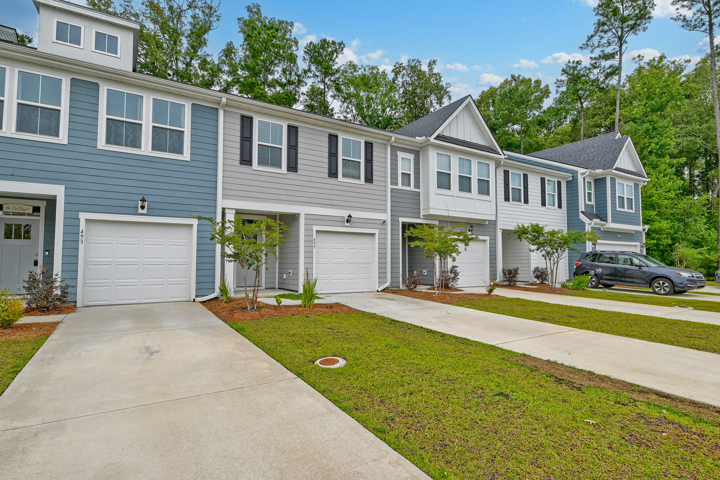 495 Trotters Lane