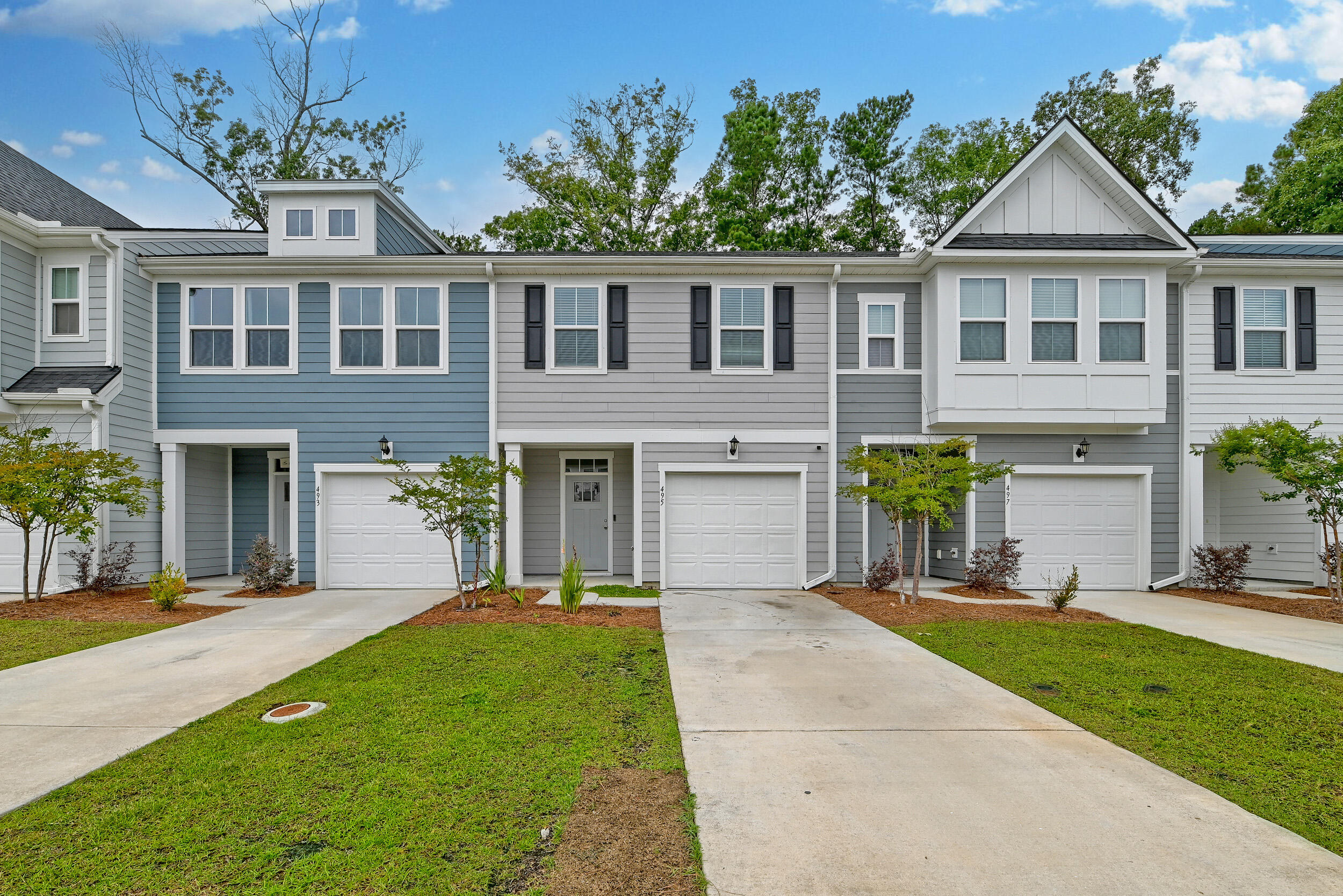 495 Trotters Lane