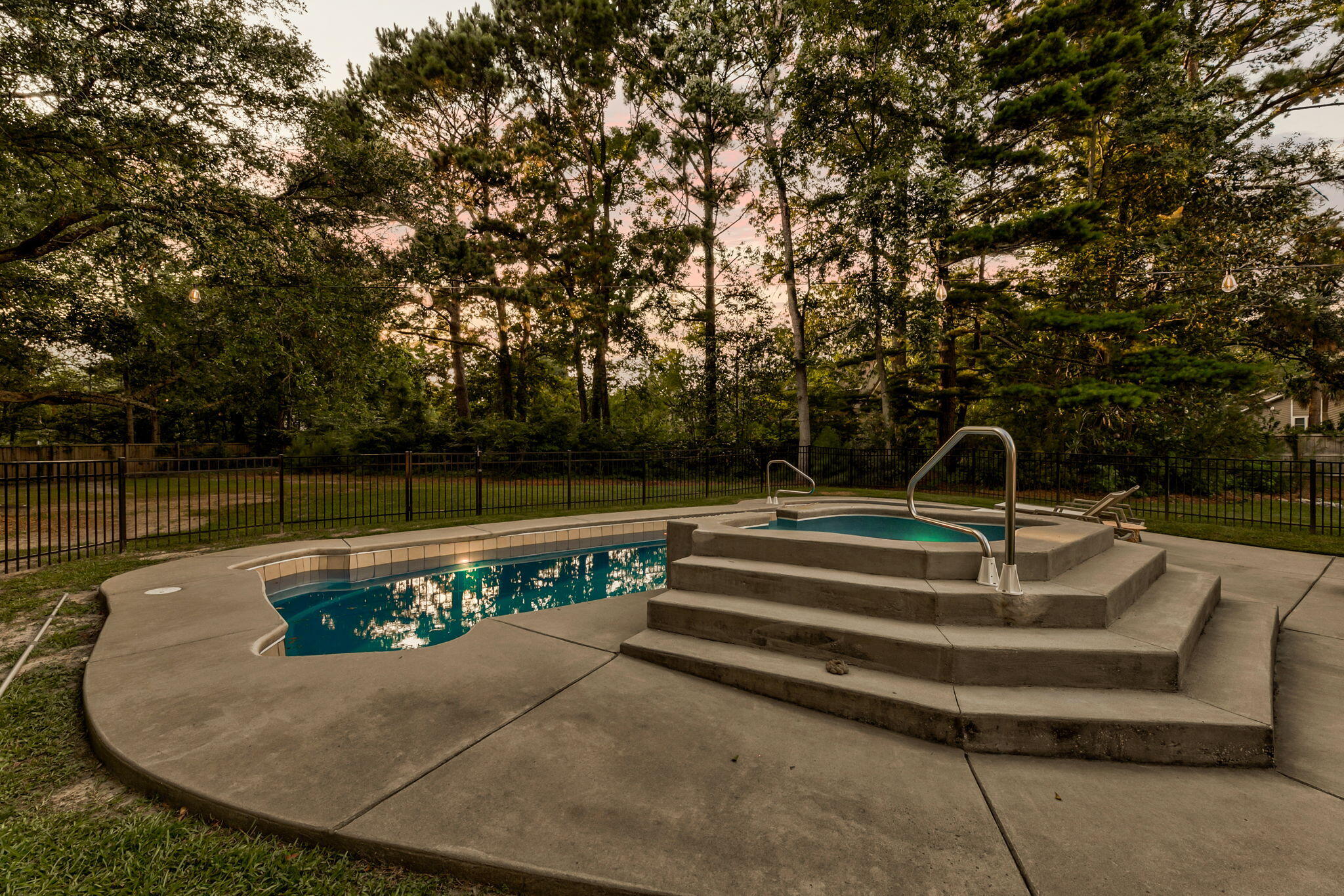 14 Brigadoon Place