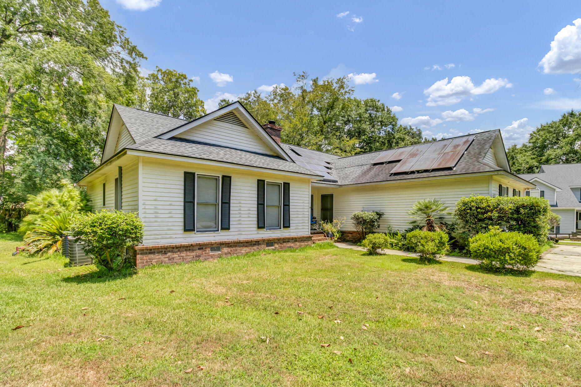 4 Garth Drive