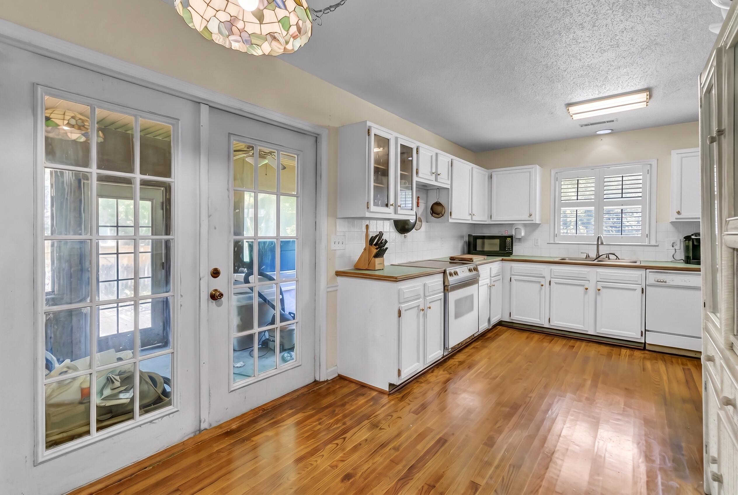 4 Garth Drive