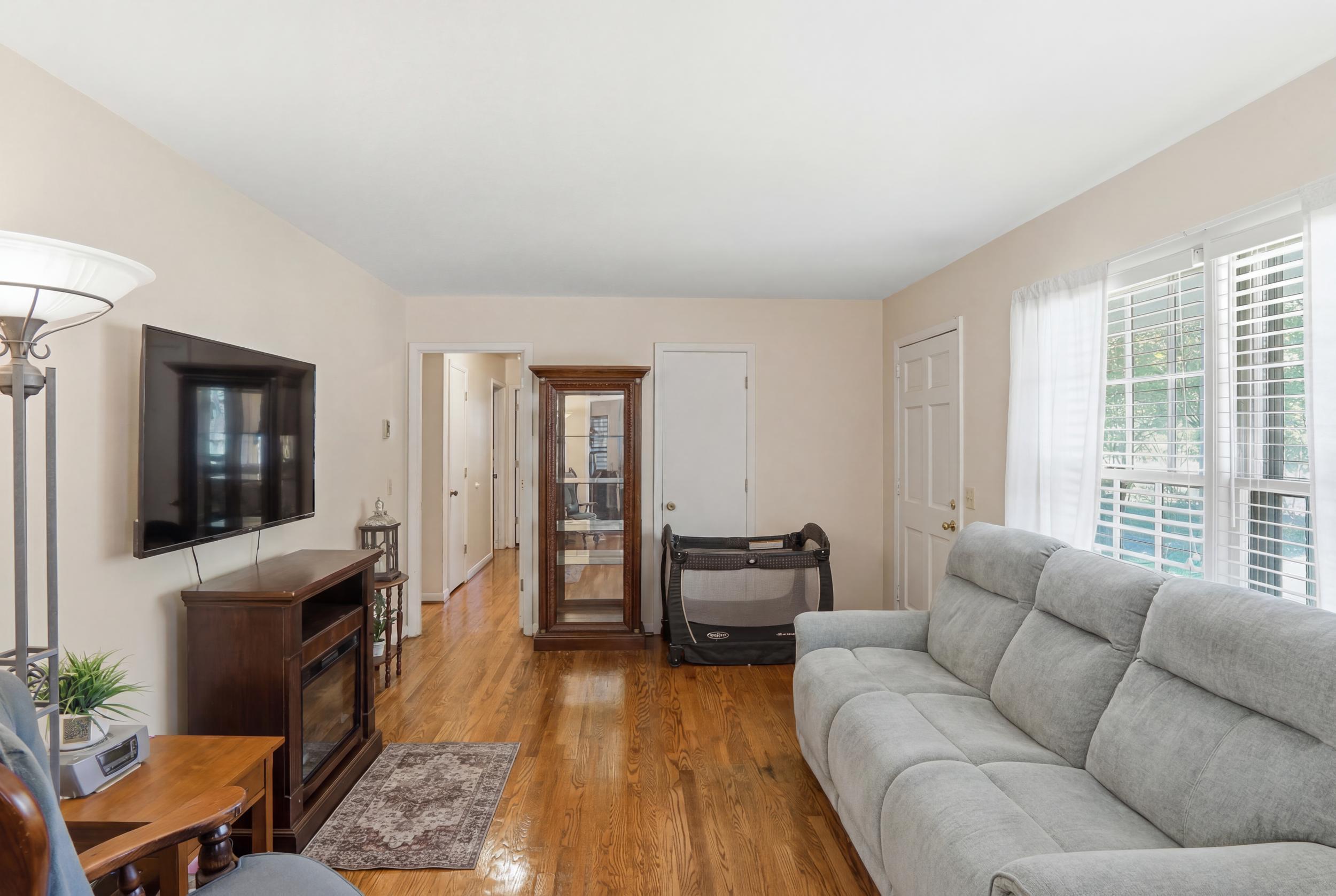 1729 Old Whitesville Road