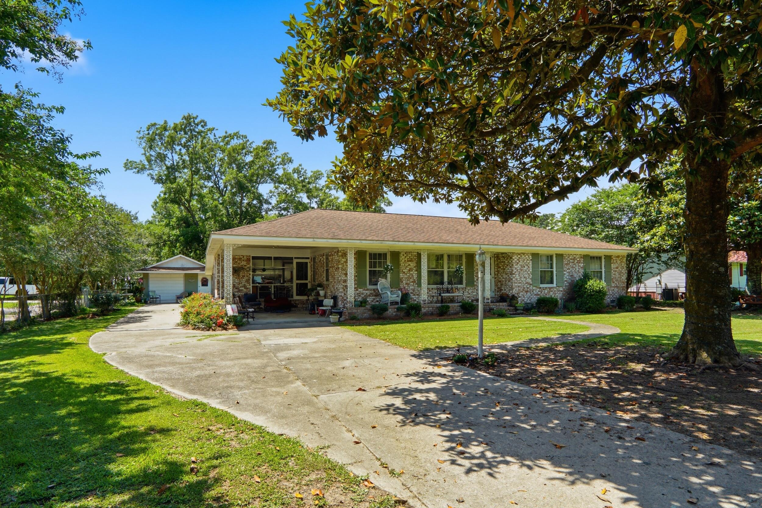 1729 Old Whitesville Road