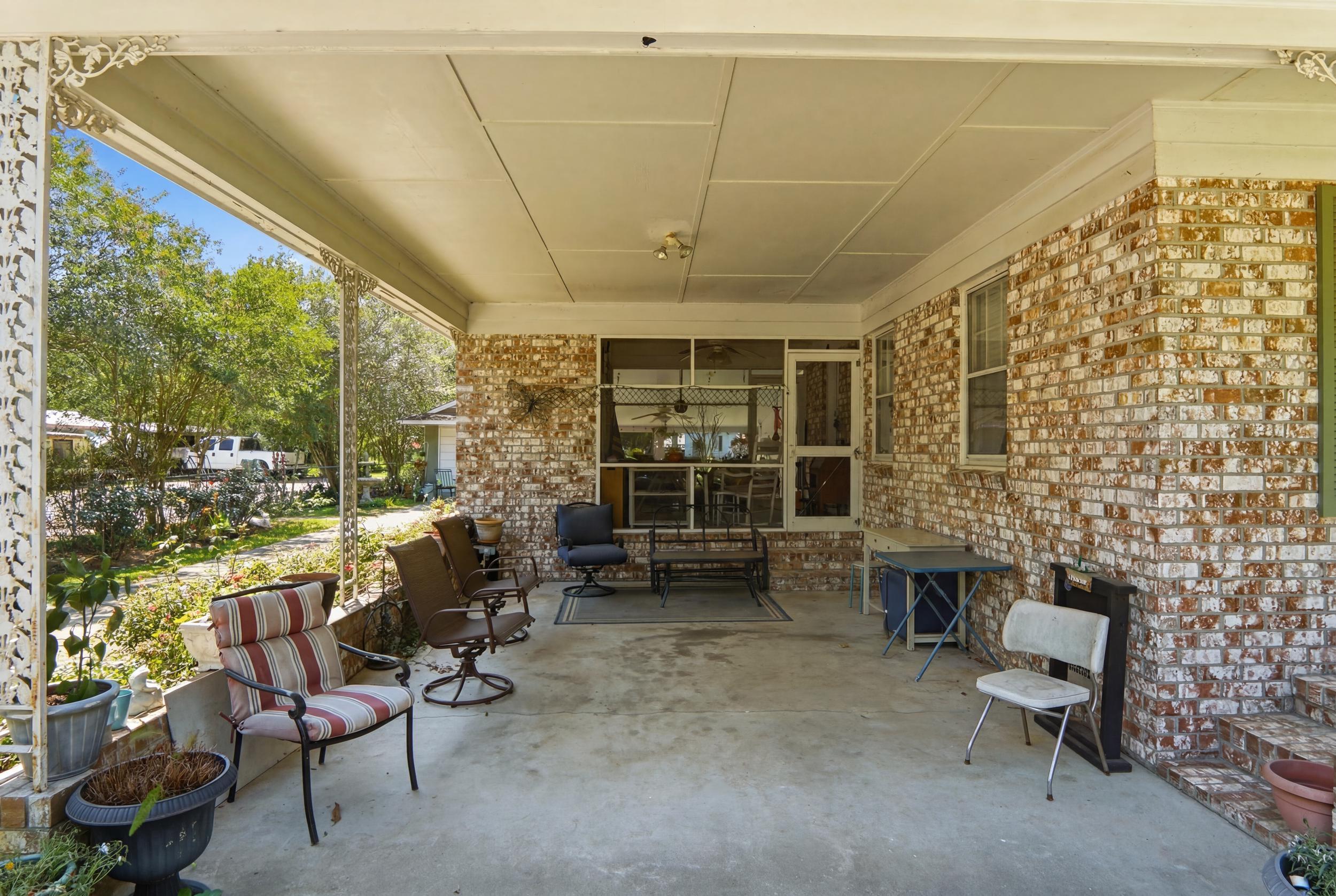 1729 Old Whitesville Road