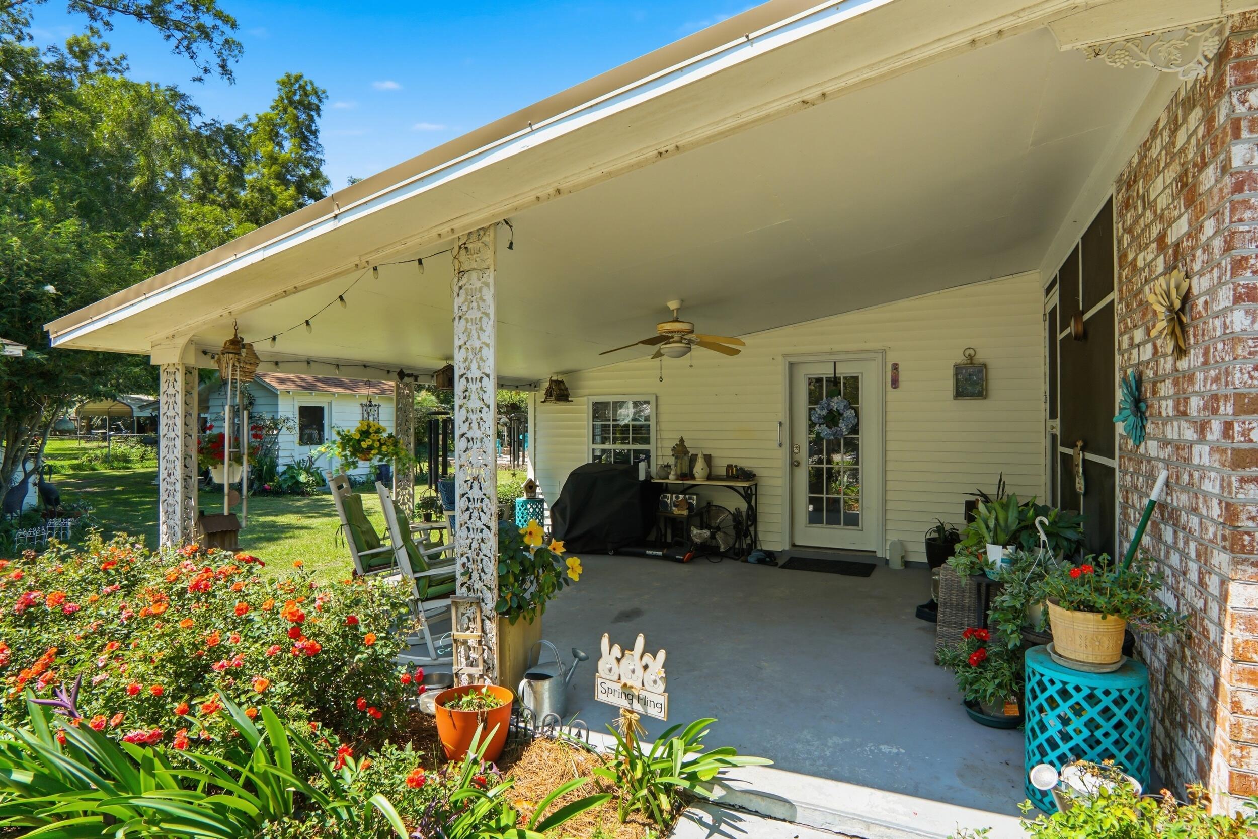 1729 Old Whitesville Road