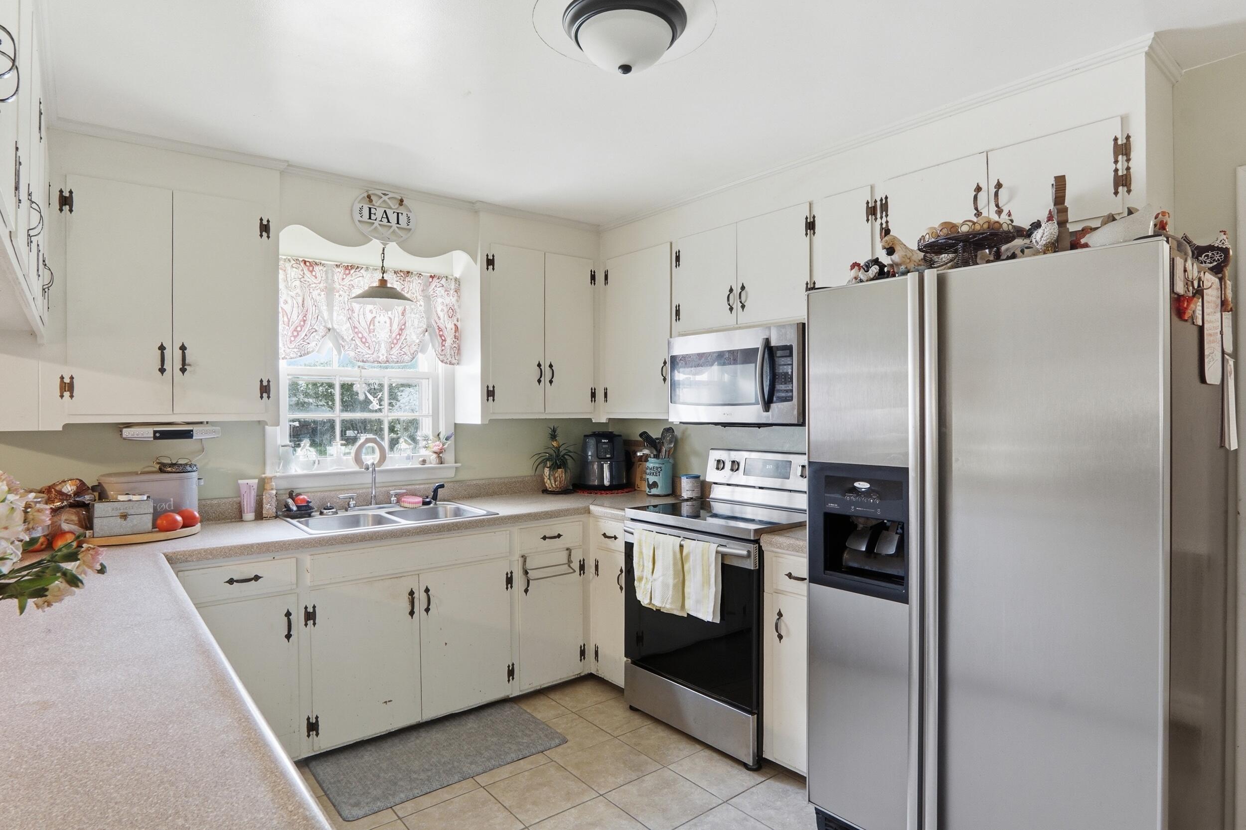 1729 Old Whitesville Road