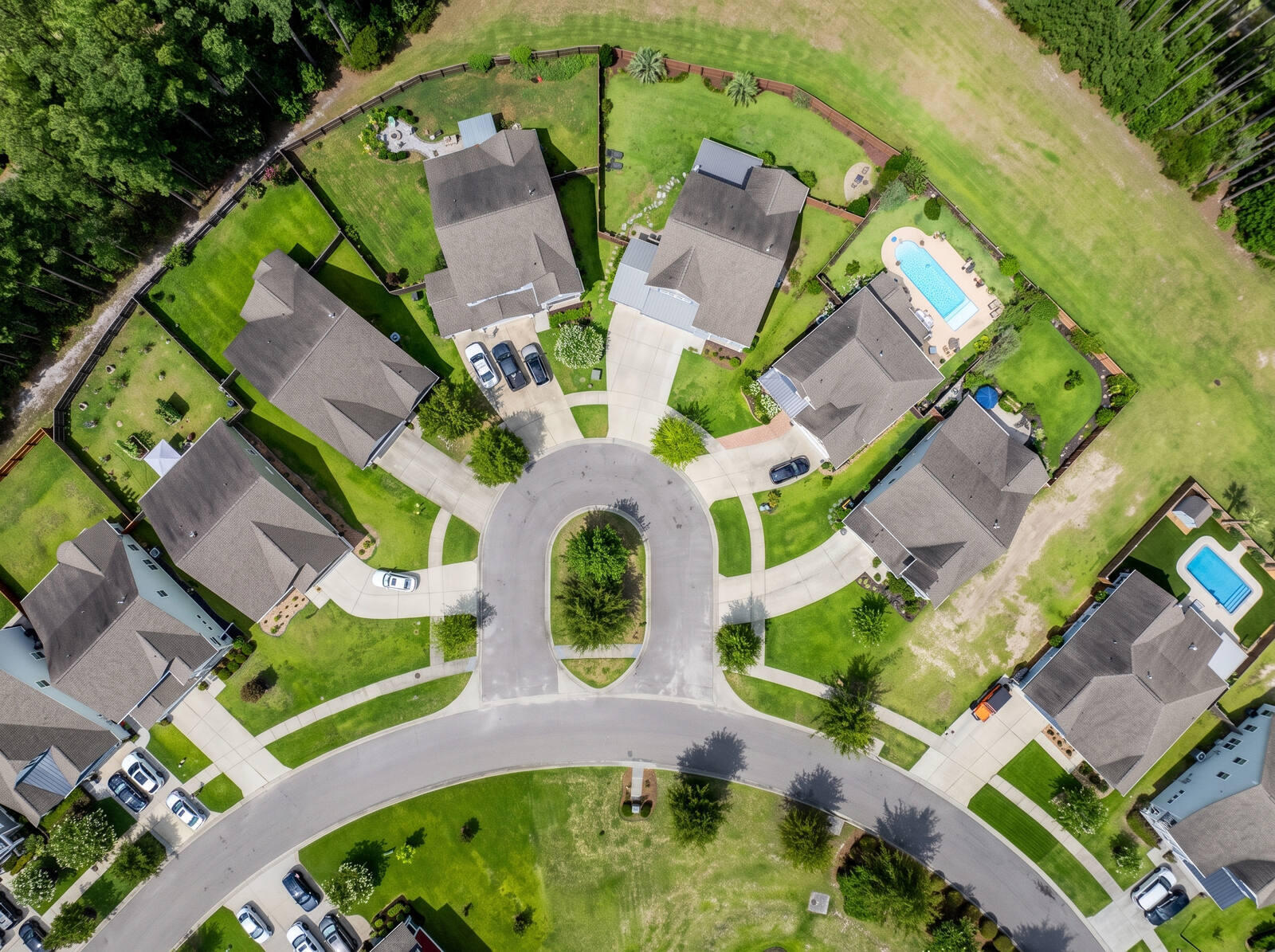 411 Whispering Breeze Lane
