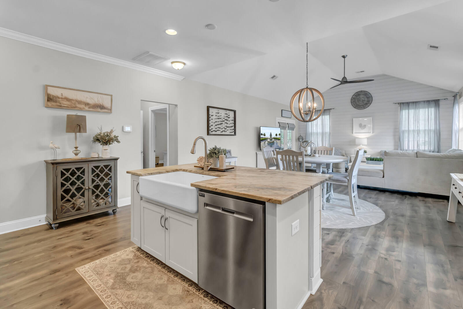 411 Whispering Breeze Lane