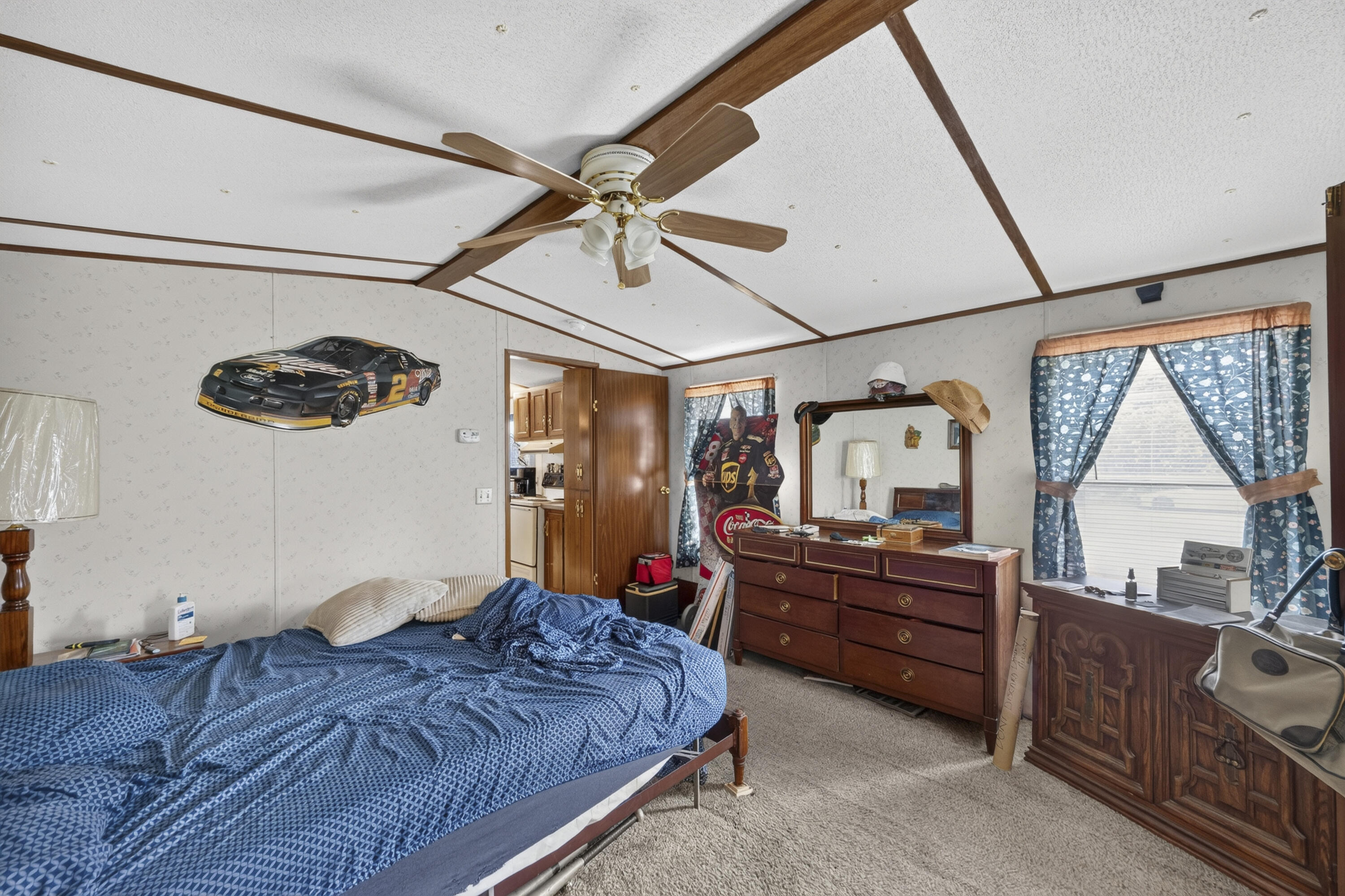 517 Helmet Lane