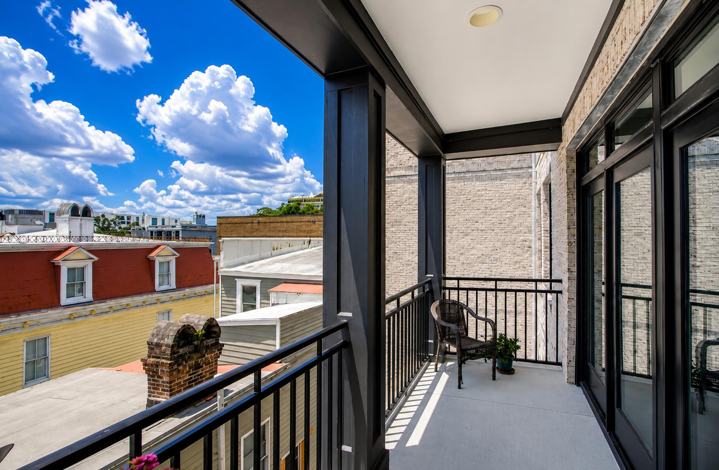 21 George Street # 303