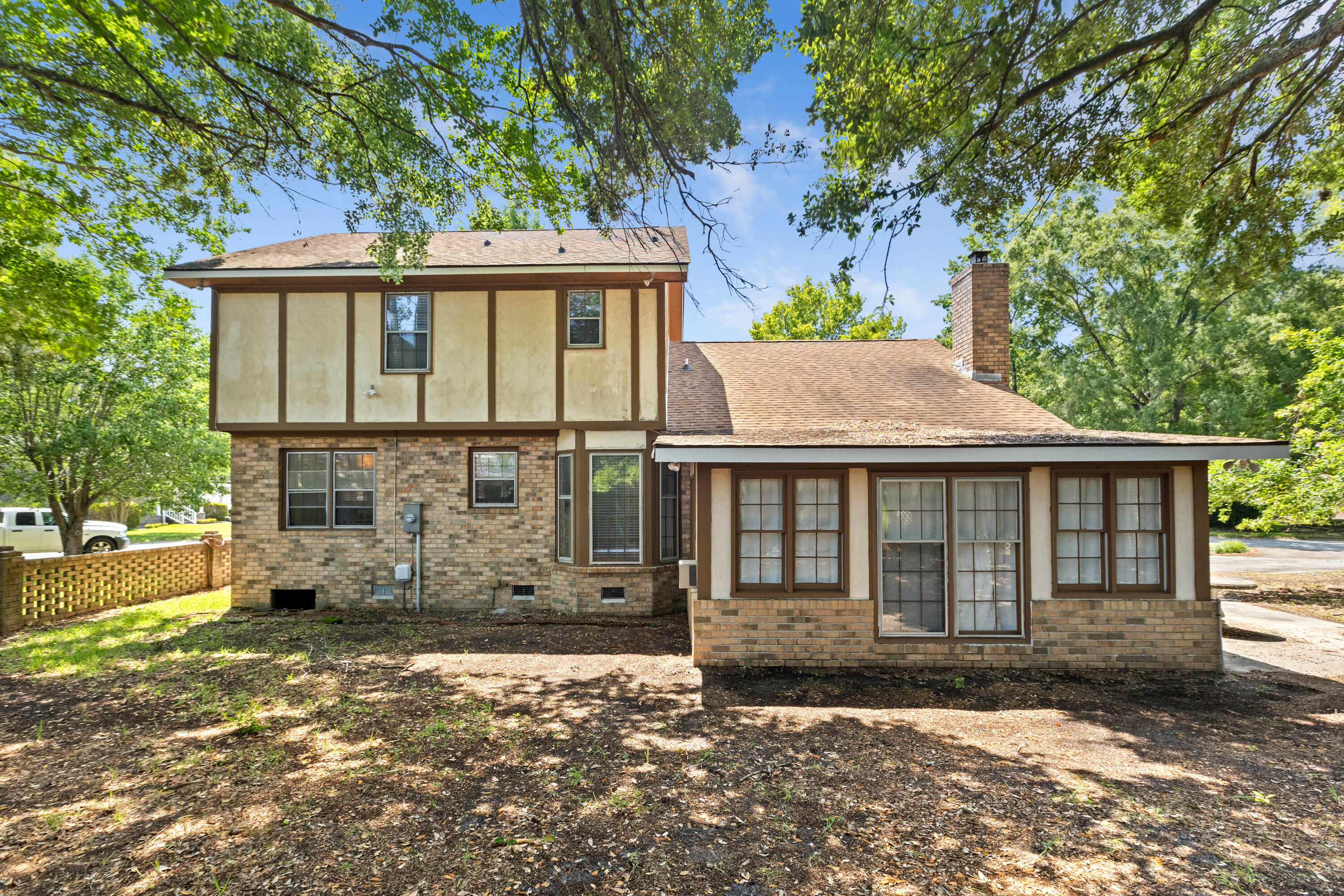 8113 Waltham Road